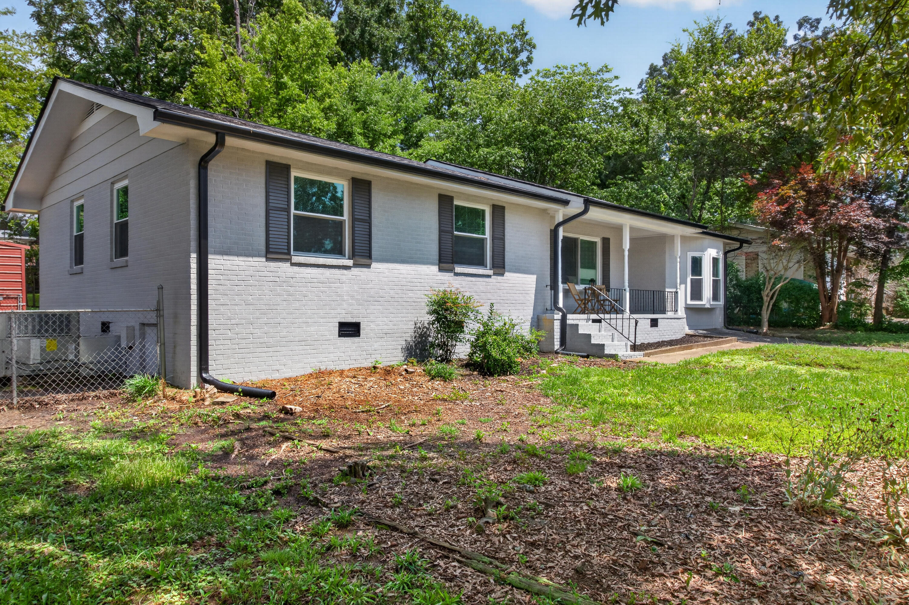 1537394 Property Photo 3