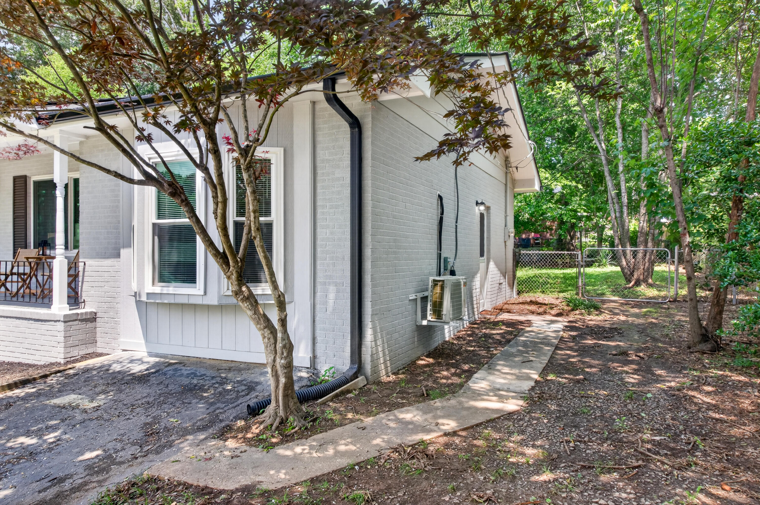 1537394 Property Photo 10