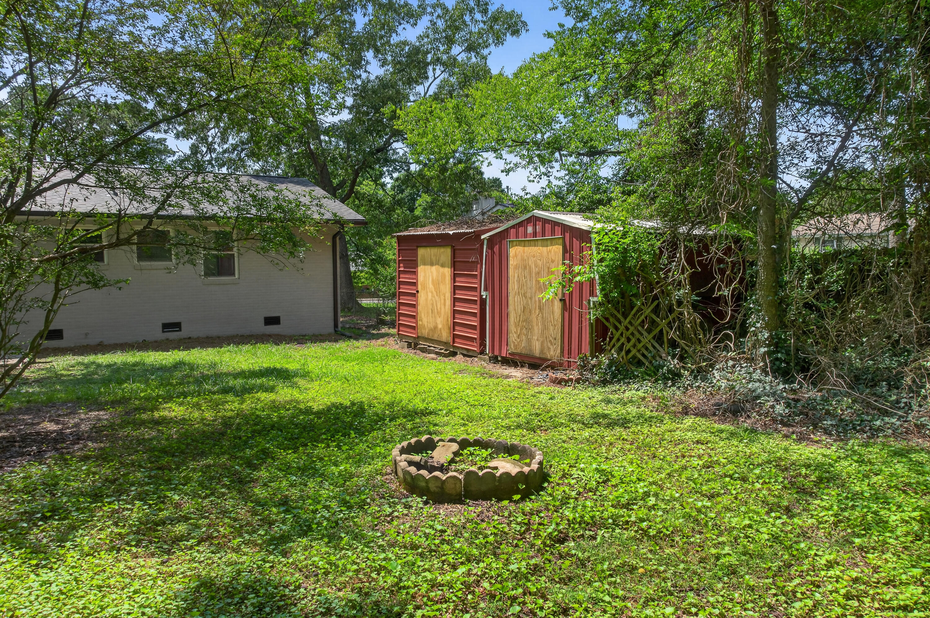 1537394 Property Photo 46