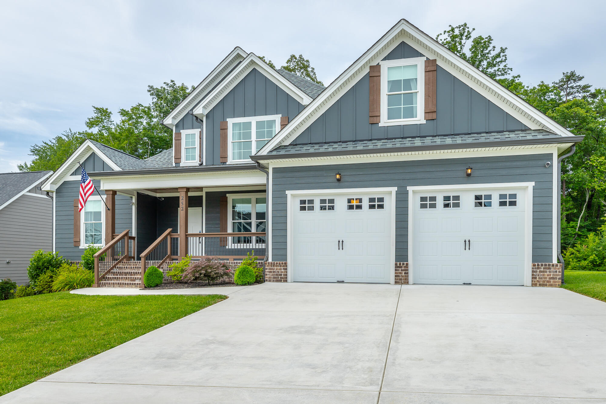 252 Goose Creek Circle Property Photo 1