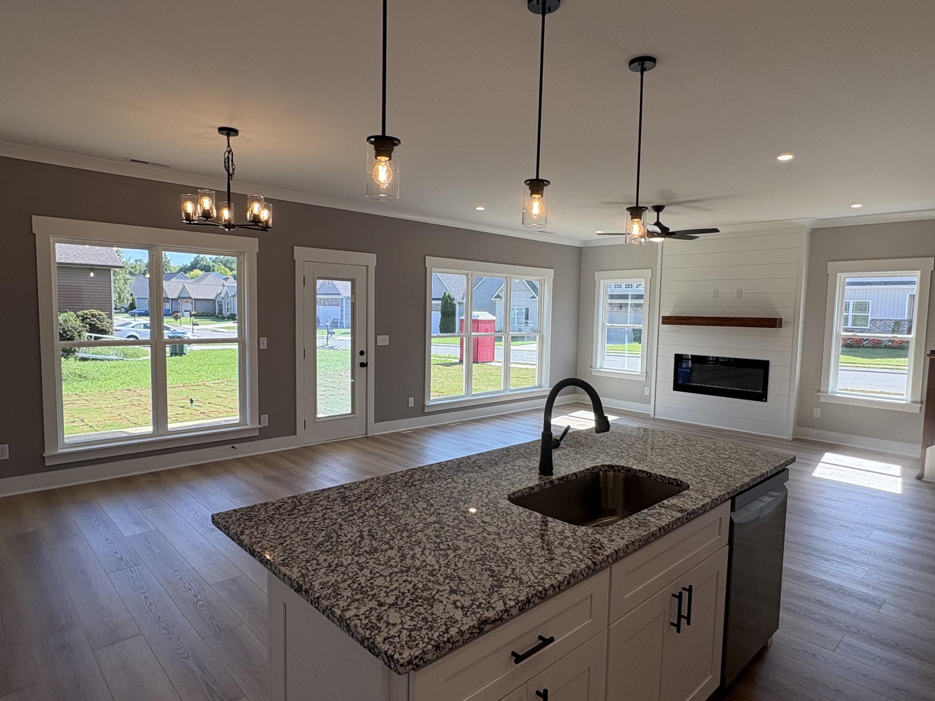 7041 Arbor Leaf Lane Property Photo 6