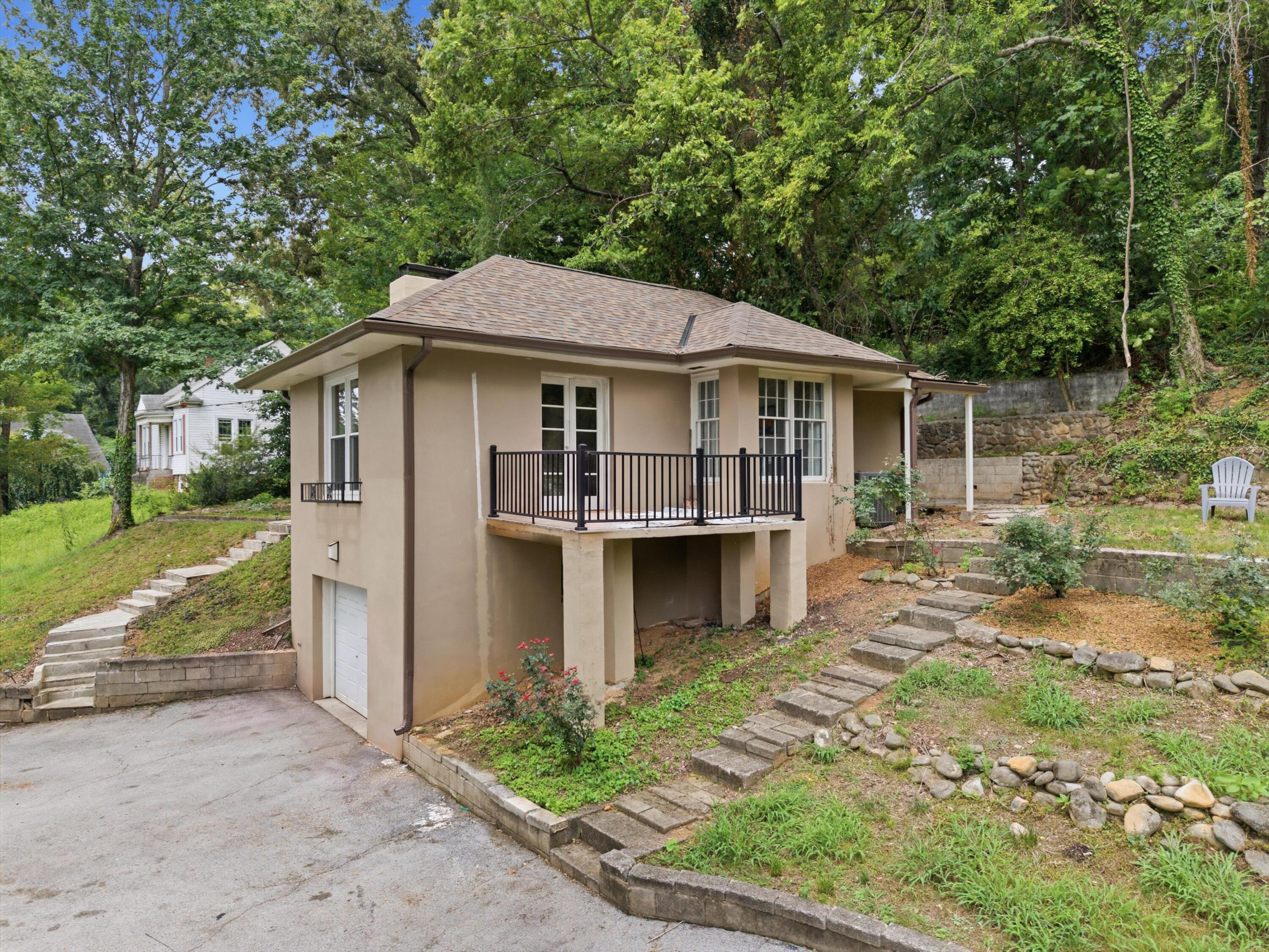 119 Crestview Circle Property Photo 3