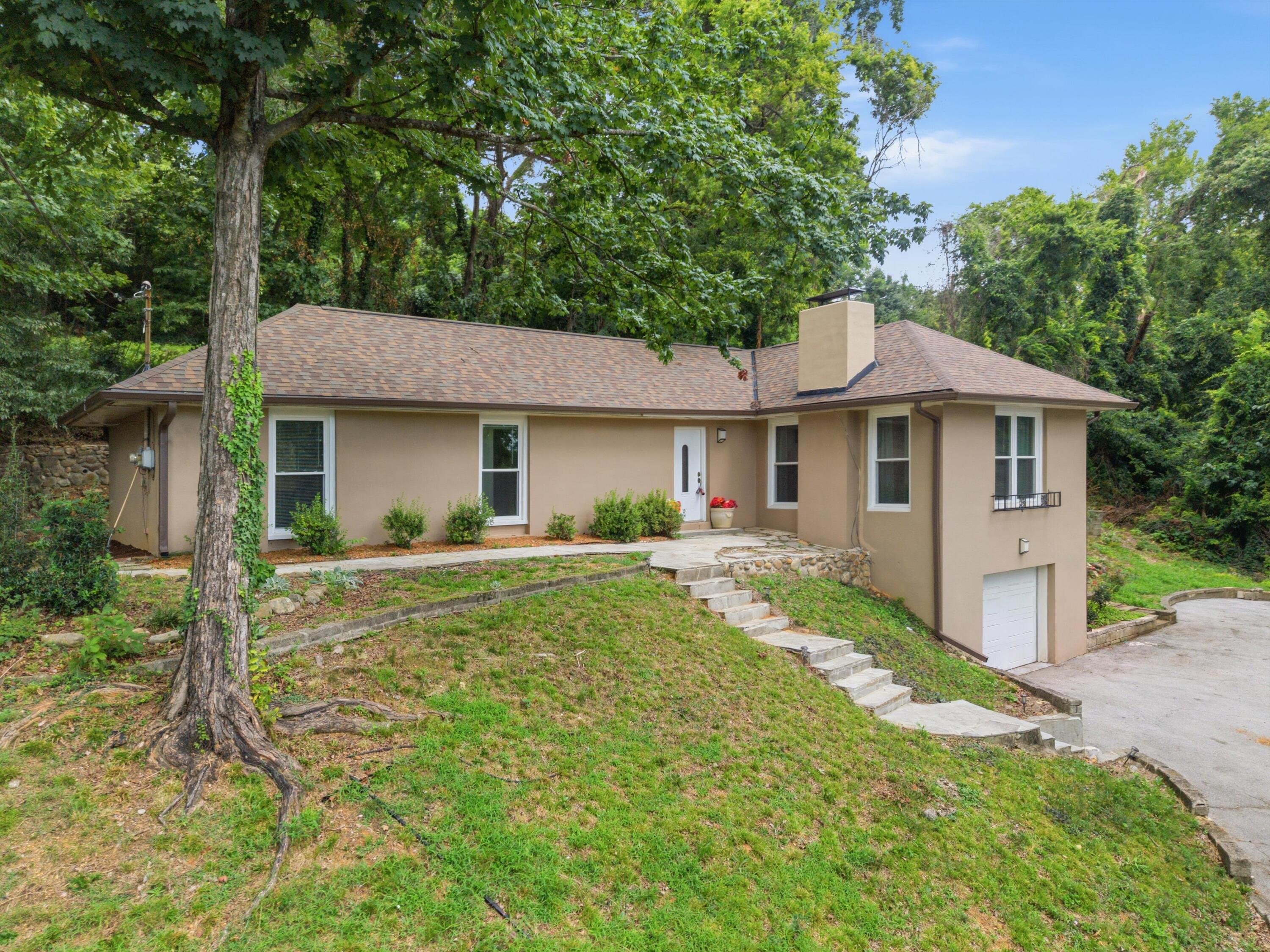 119 Crestview Circle Property Photo 4