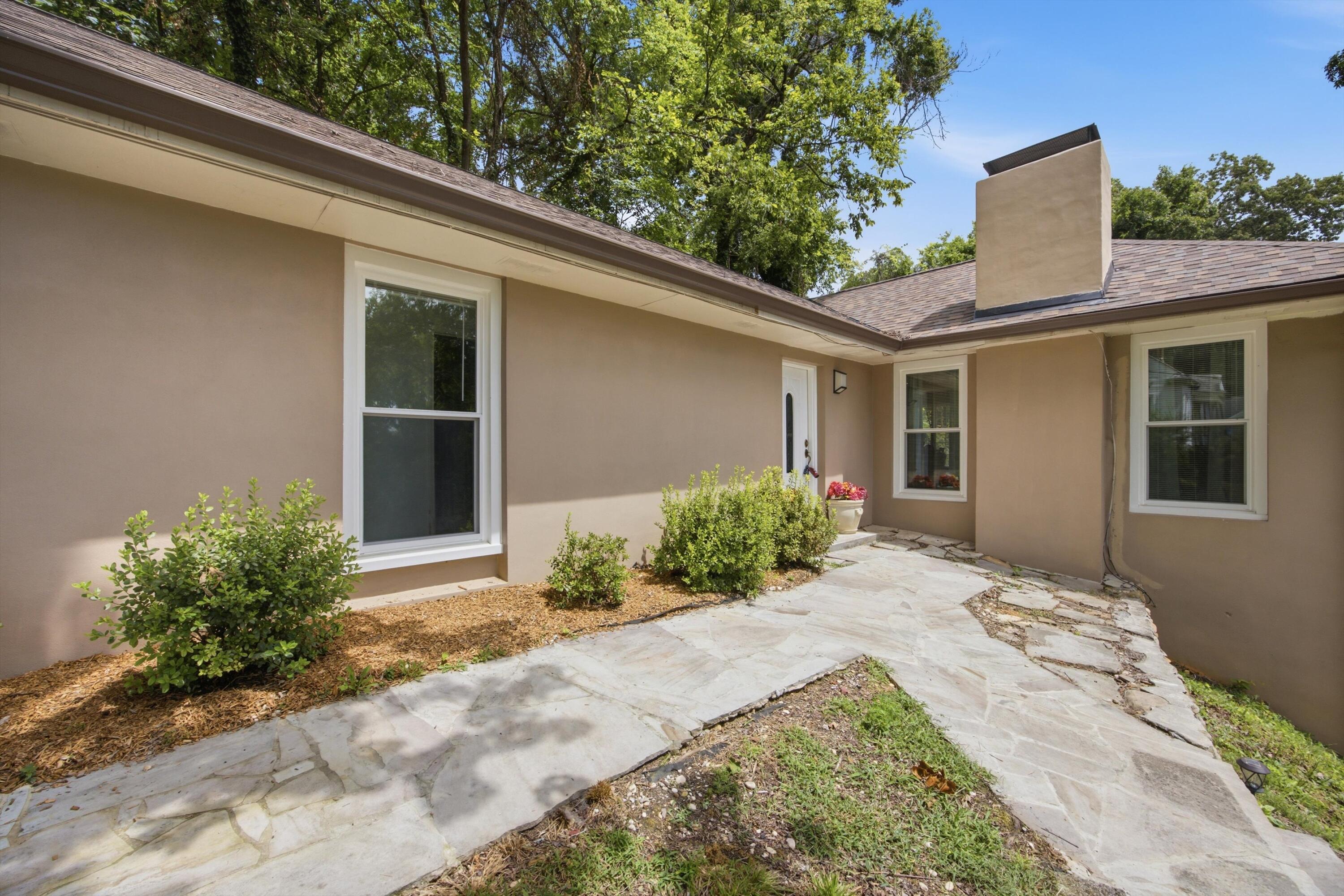 119 Crestview Circle Property Photo 5