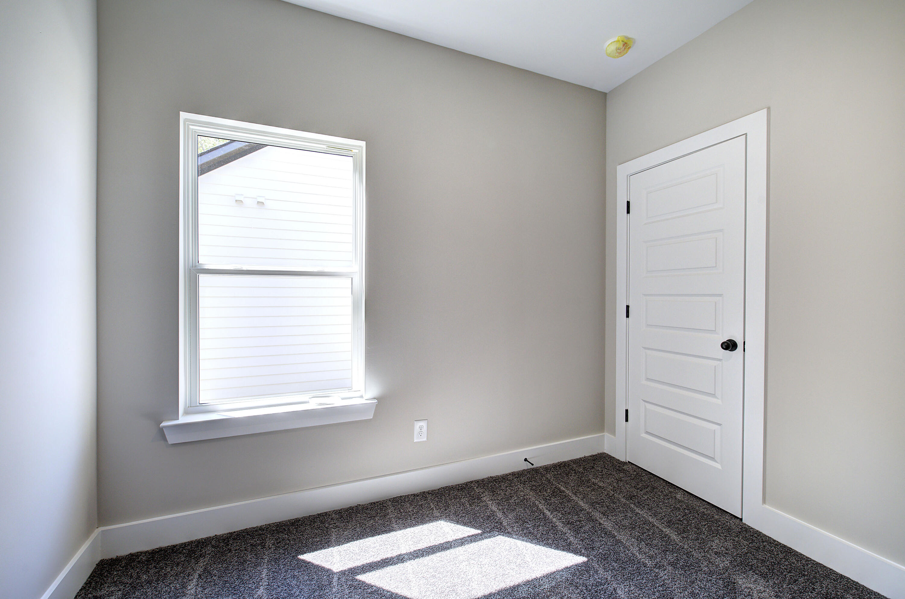 6634 Dharma Loop Property Photo 25