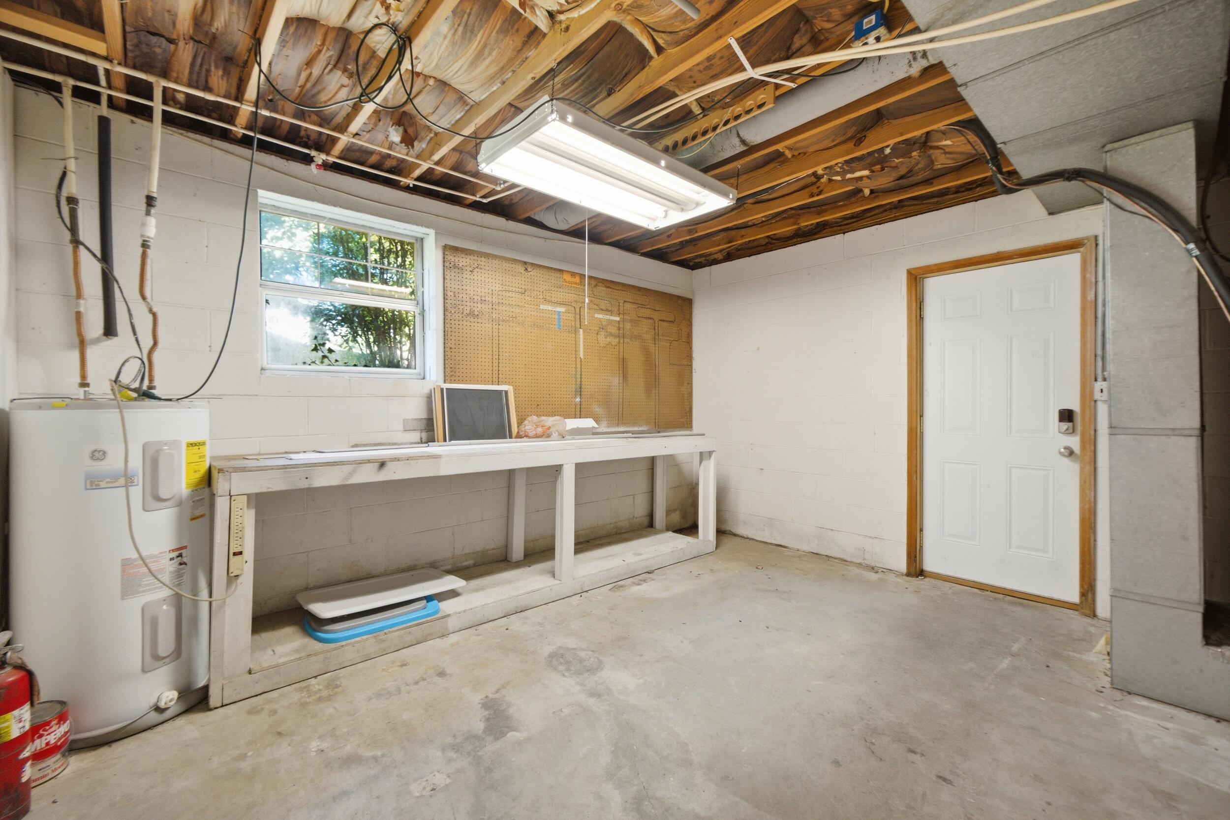 215 Mapleton Drive Nw Property Photo 20