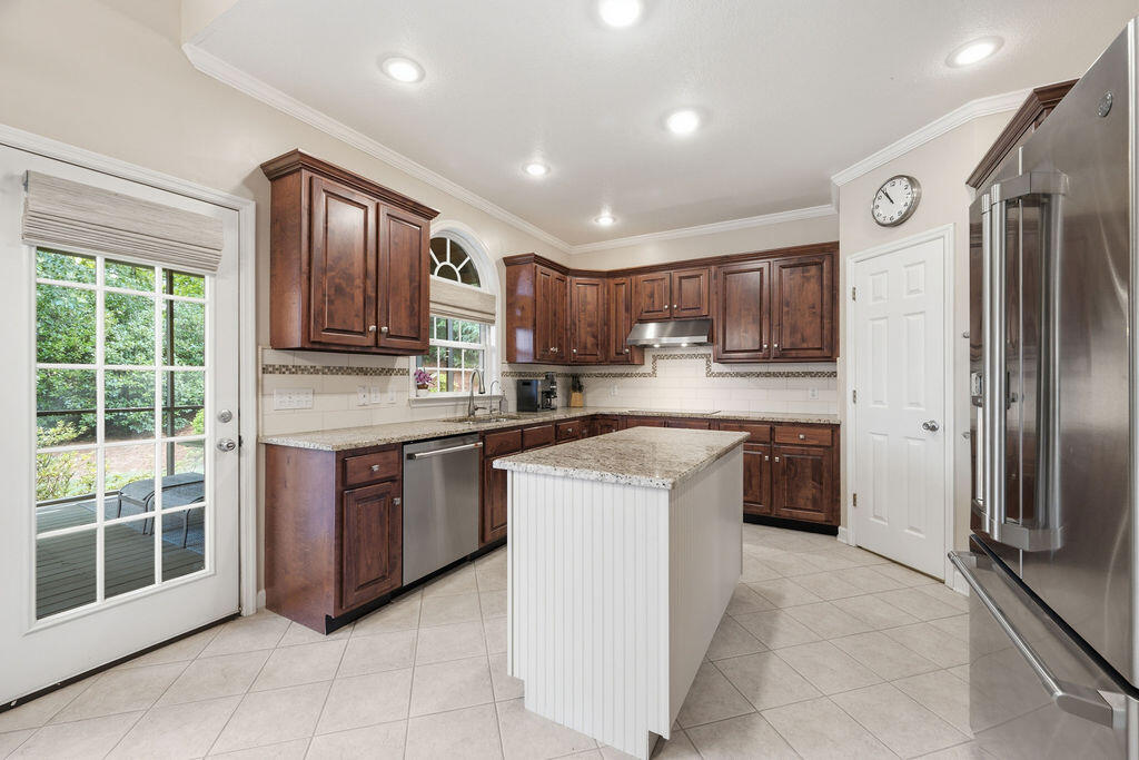 7 Windsor Lane Property Photo 14