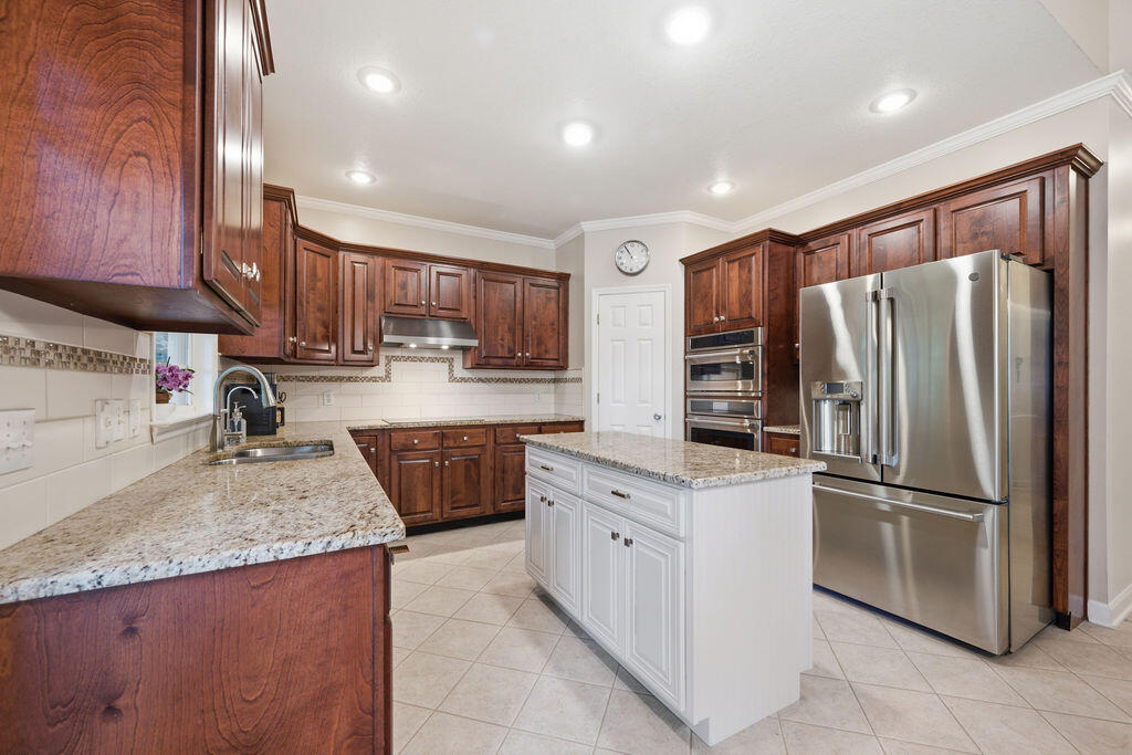 7 Windsor Lane Property Photo 15