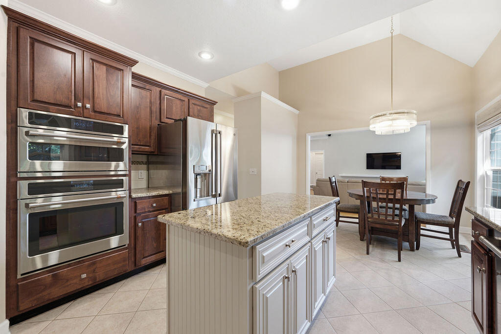 7 Windsor Lane Property Photo 17
