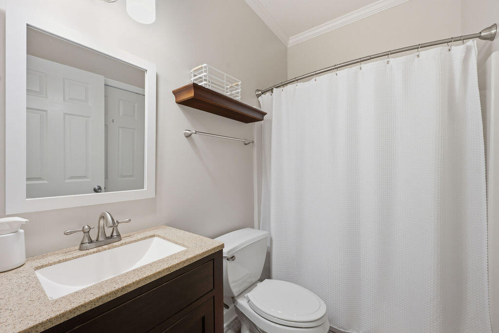 7 Windsor Lane Property Photo 23