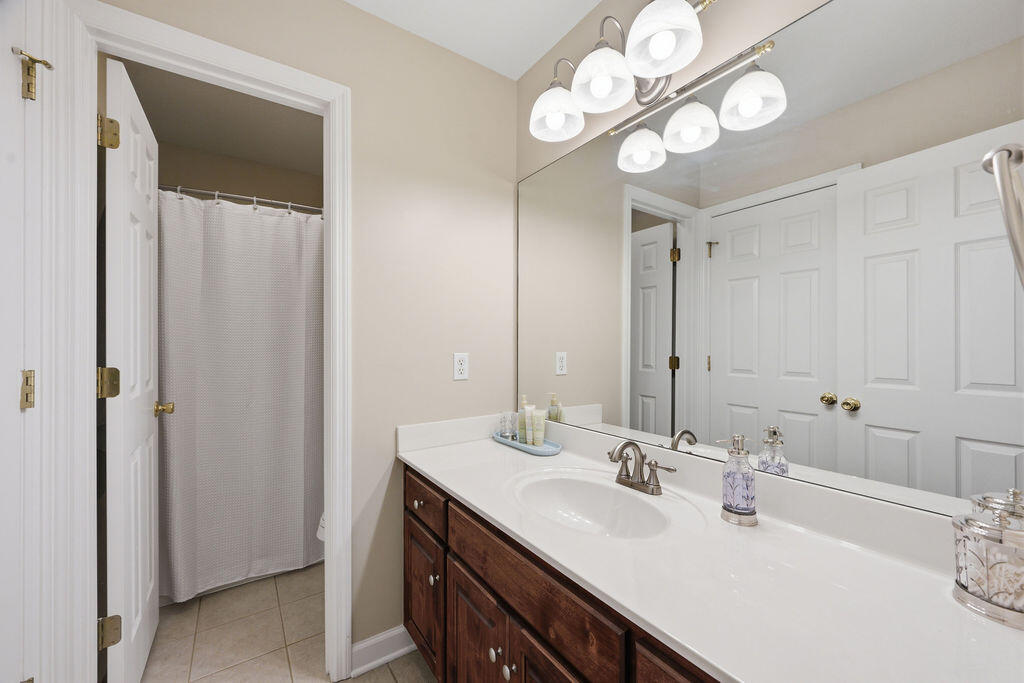 7 Windsor Lane Property Photo 31
