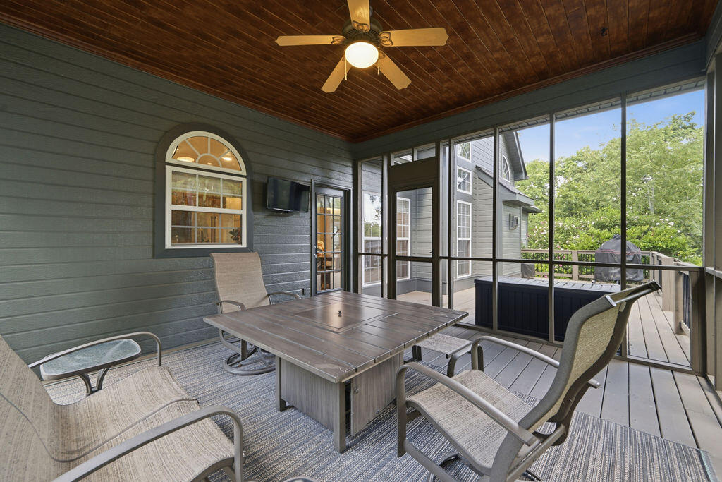 7 Windsor Lane Property Photo 49