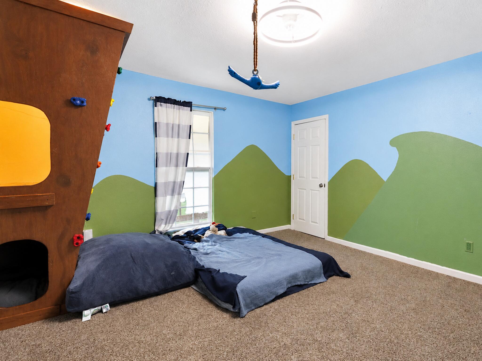 569 Ashley Lane Property Photo 12