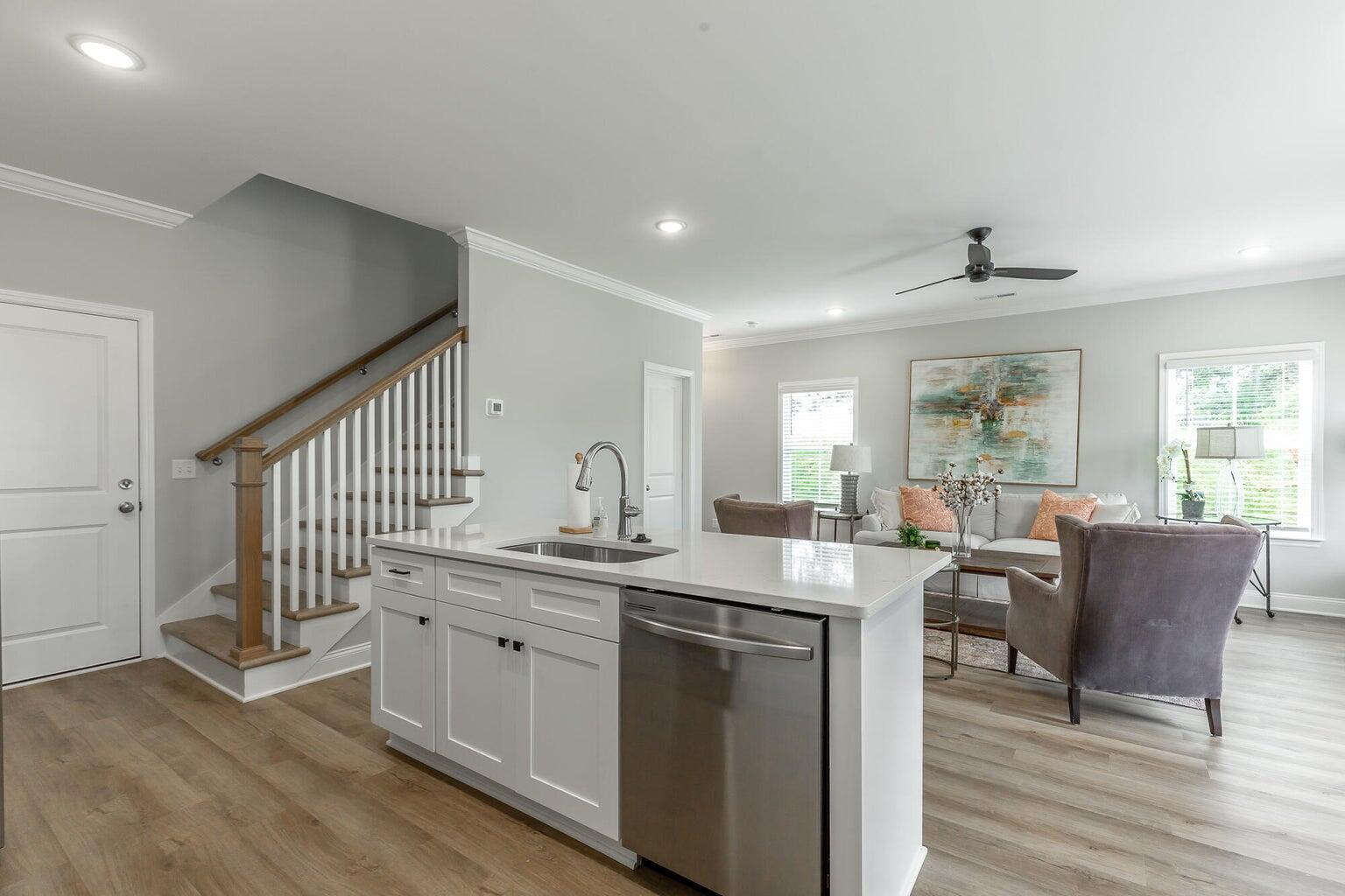 3232 Green Turtle Lane Ne Property Photo 6