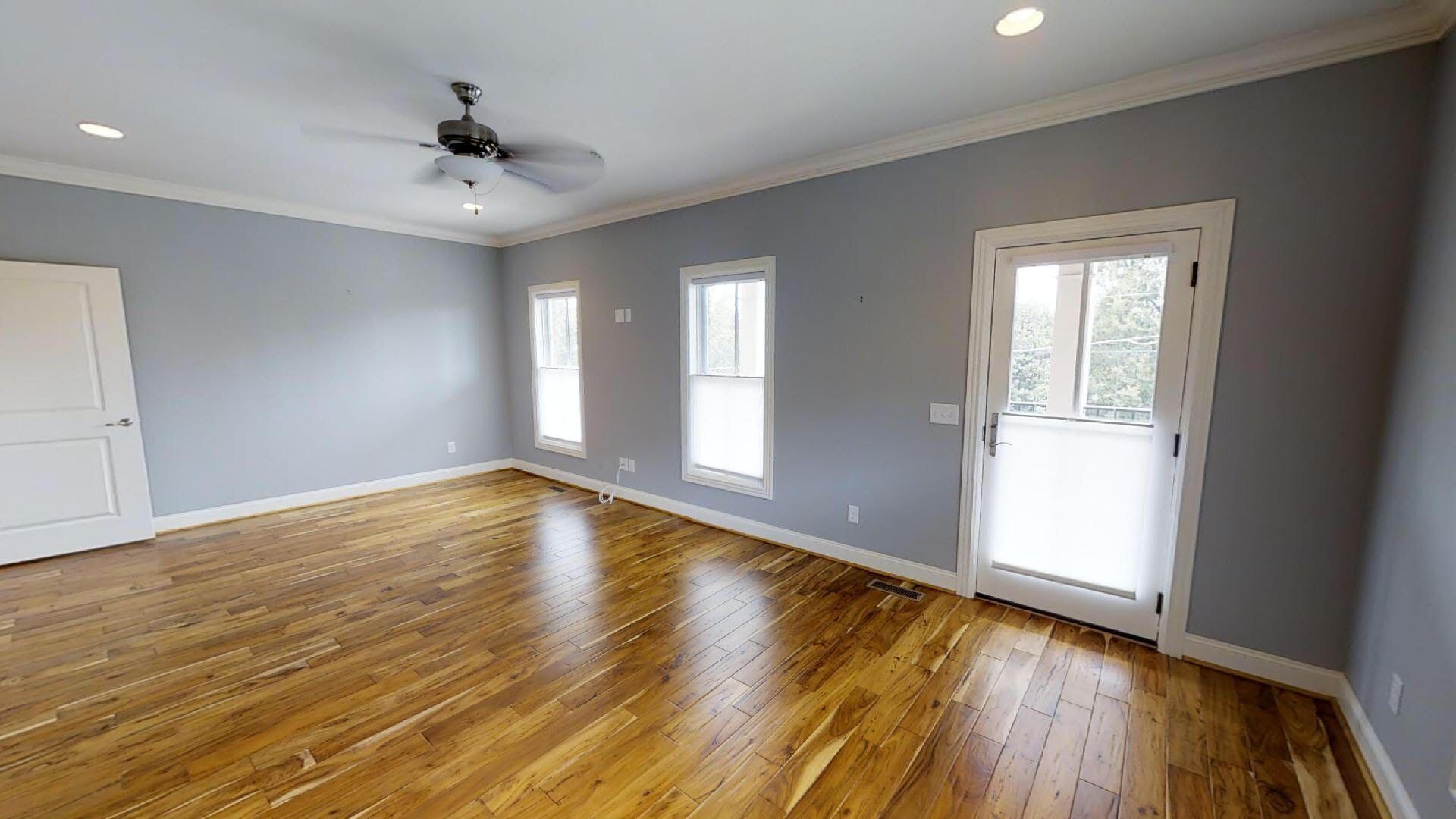 105 E 03rd Street Property Photo 18