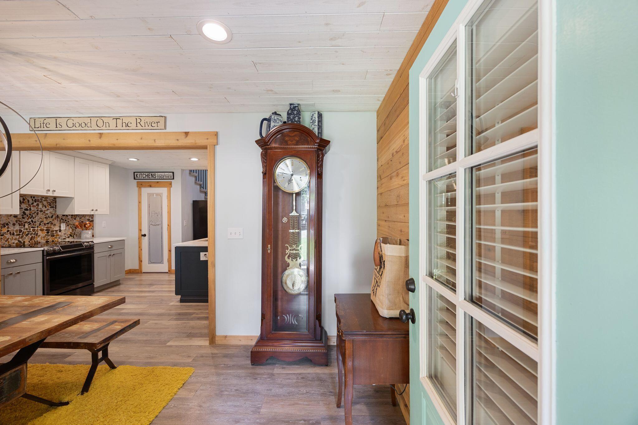 800 Reynolds Bridge Road Property Photo 6