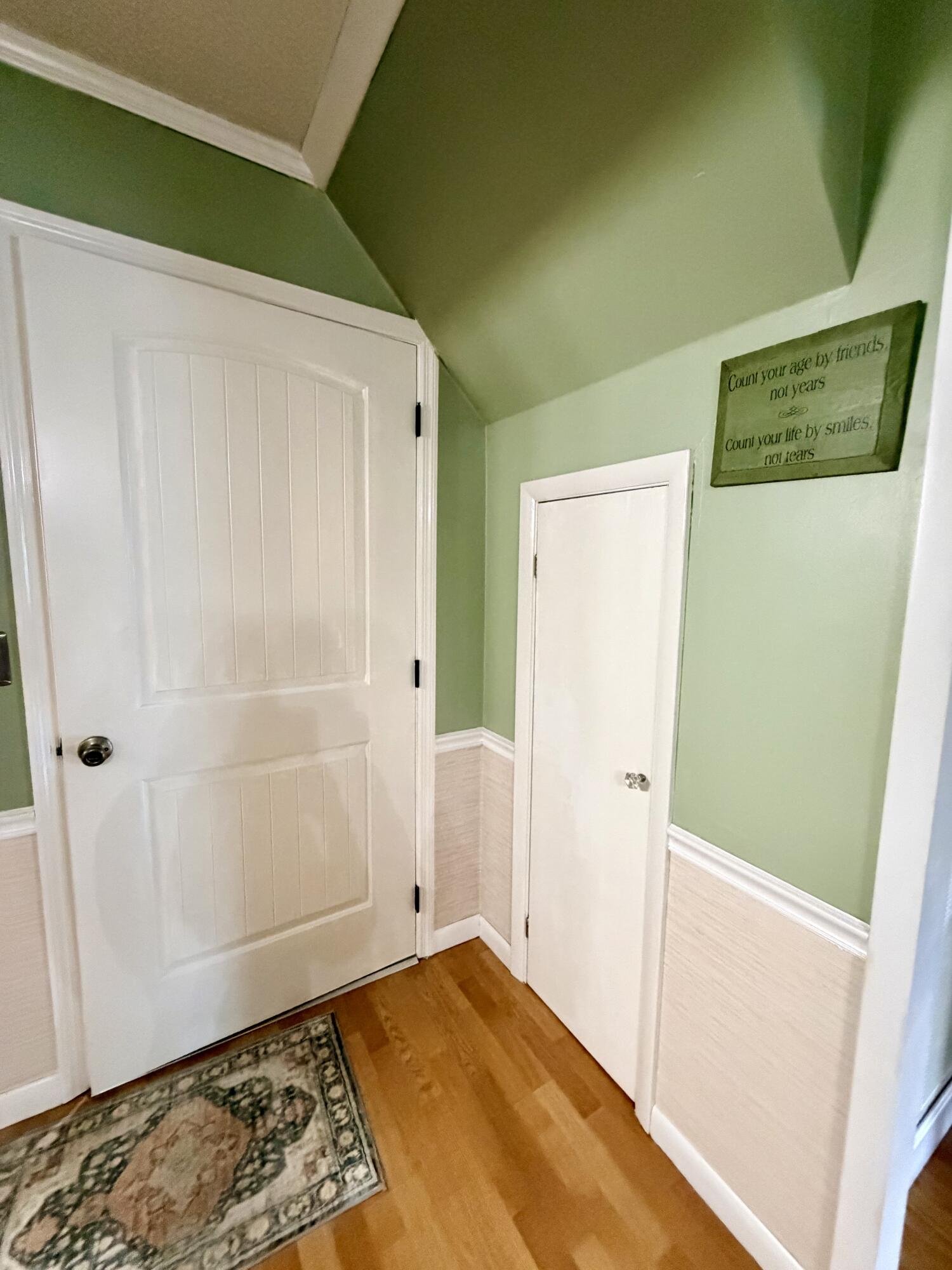 178 Meadow Green Drive Property Photo 17