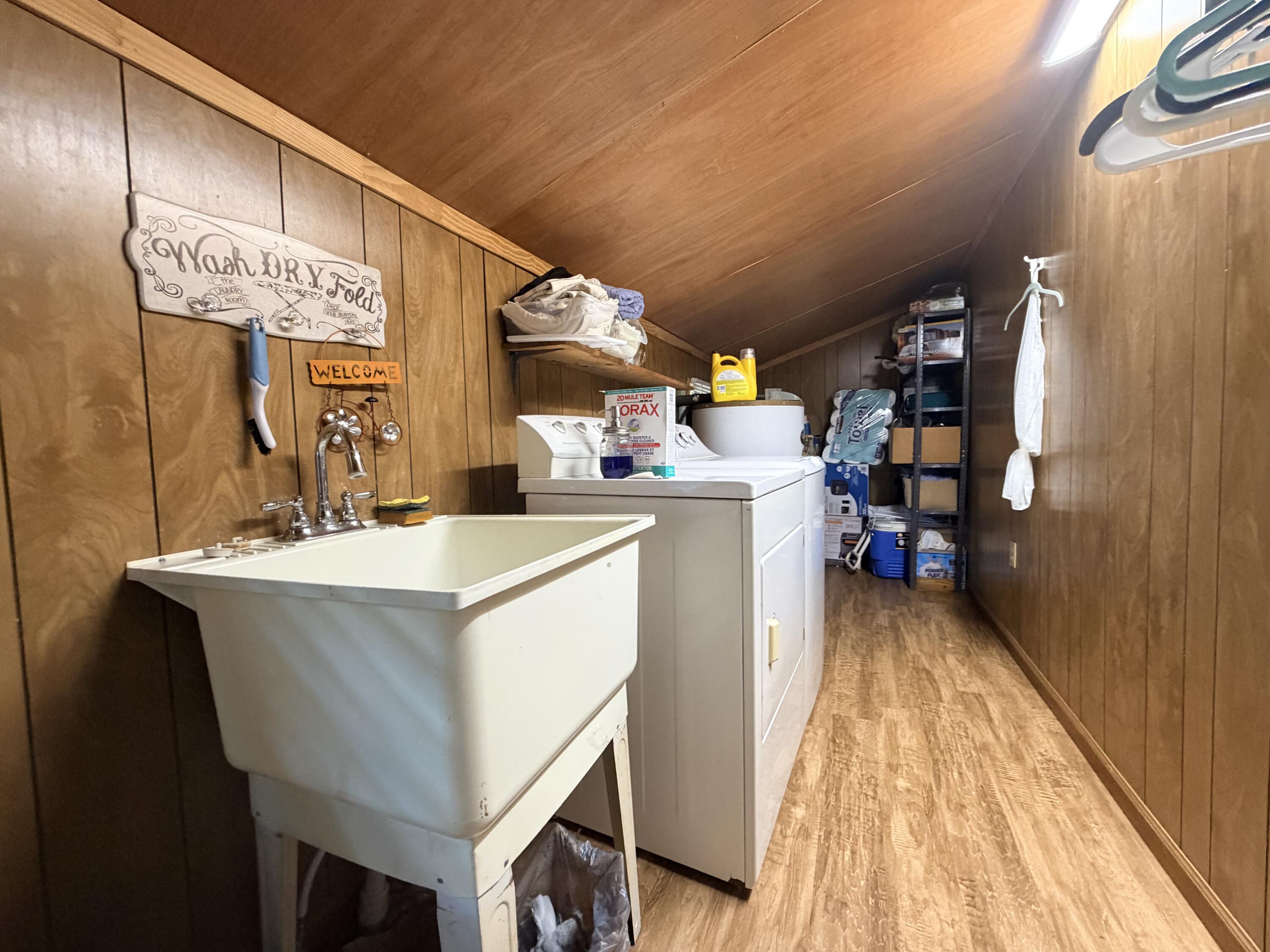 178 Meadow Green Drive Property Photo 18
