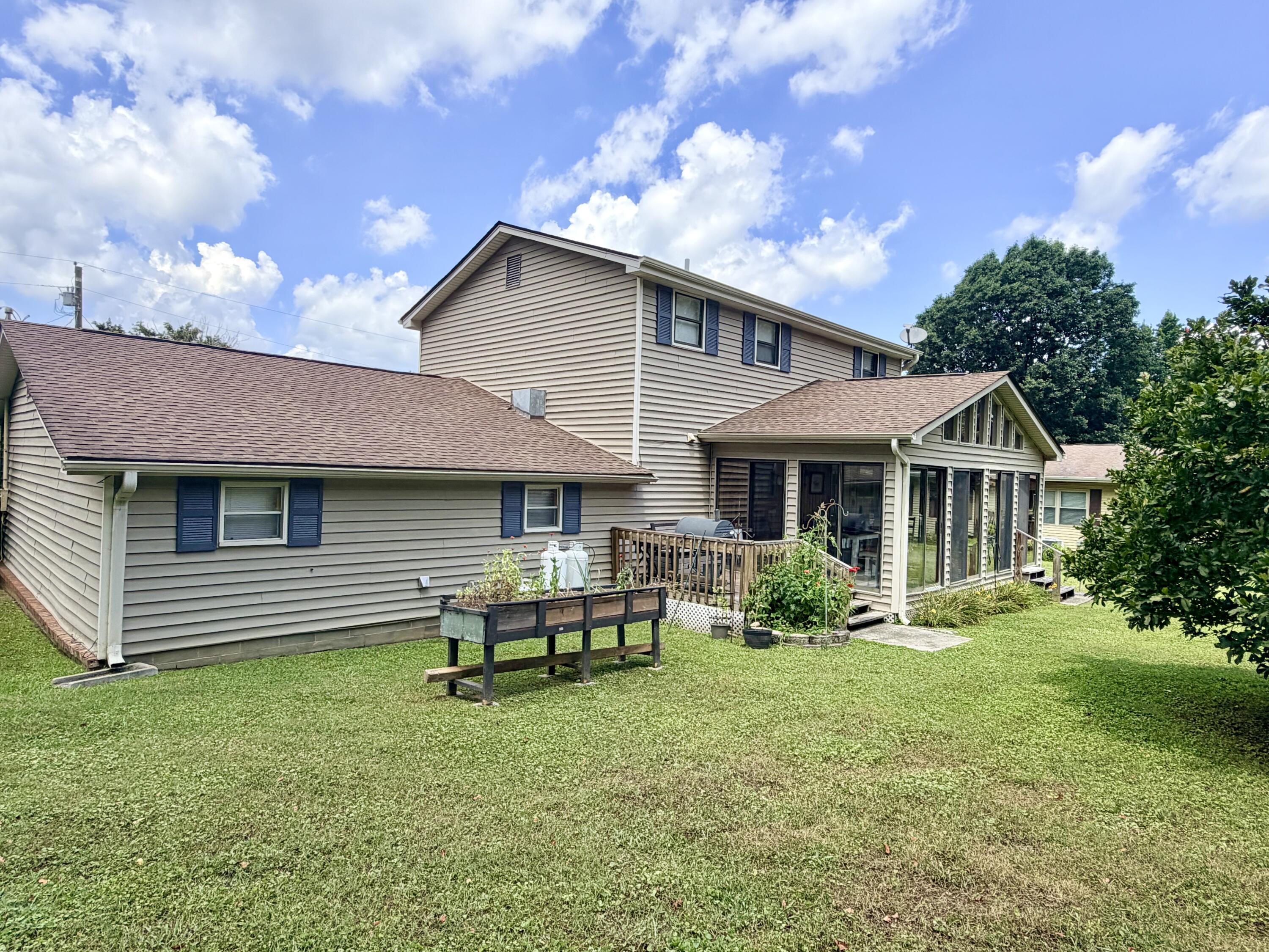 178 Meadow Green Drive Property Photo 23