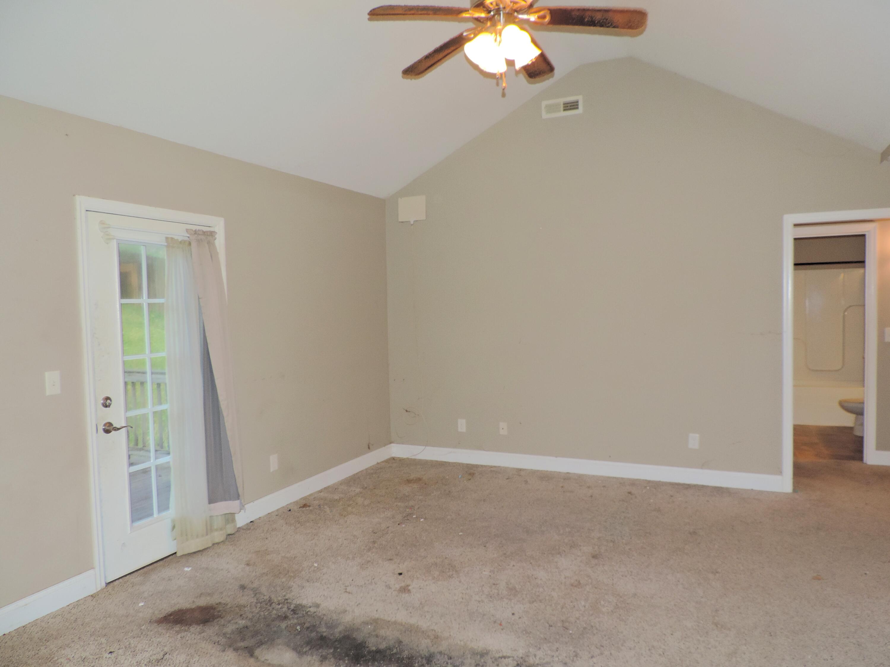 2057 Short Leaf Lane Property Photo 6