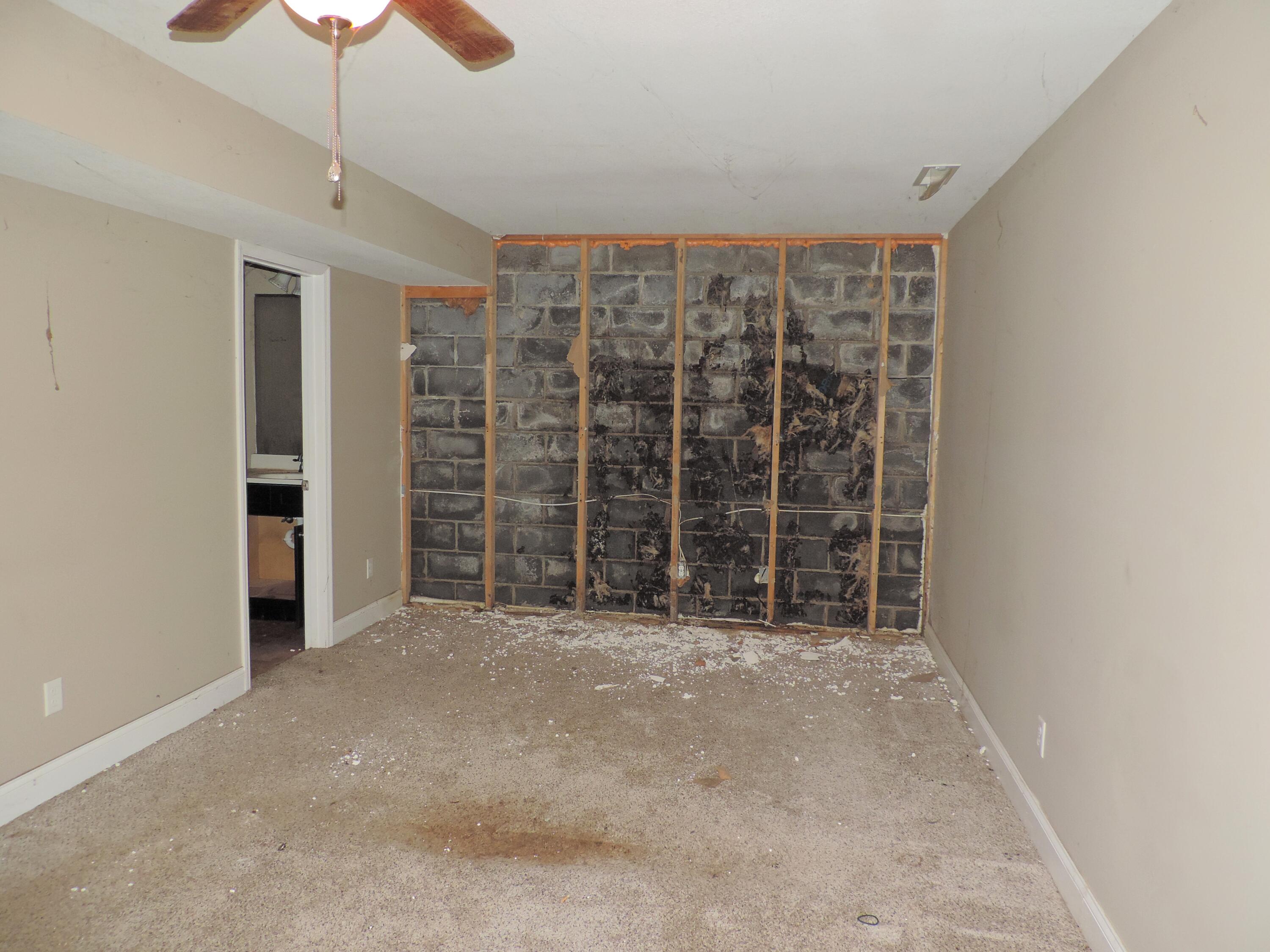 2057 Short Leaf Lane Property Photo 10