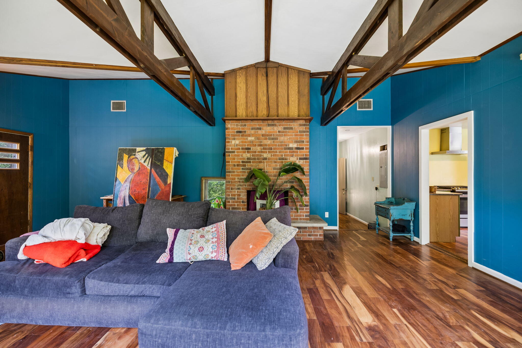 4526 Cloverdale Loop Property Photo 9
