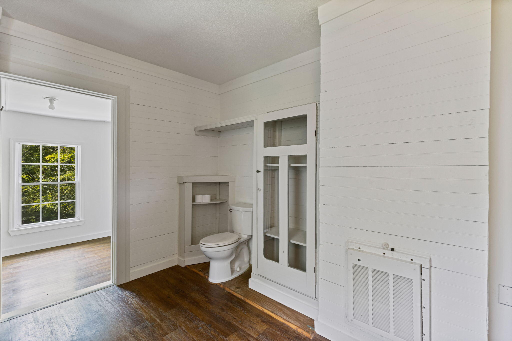 200 Memory Lane Property Photo 44