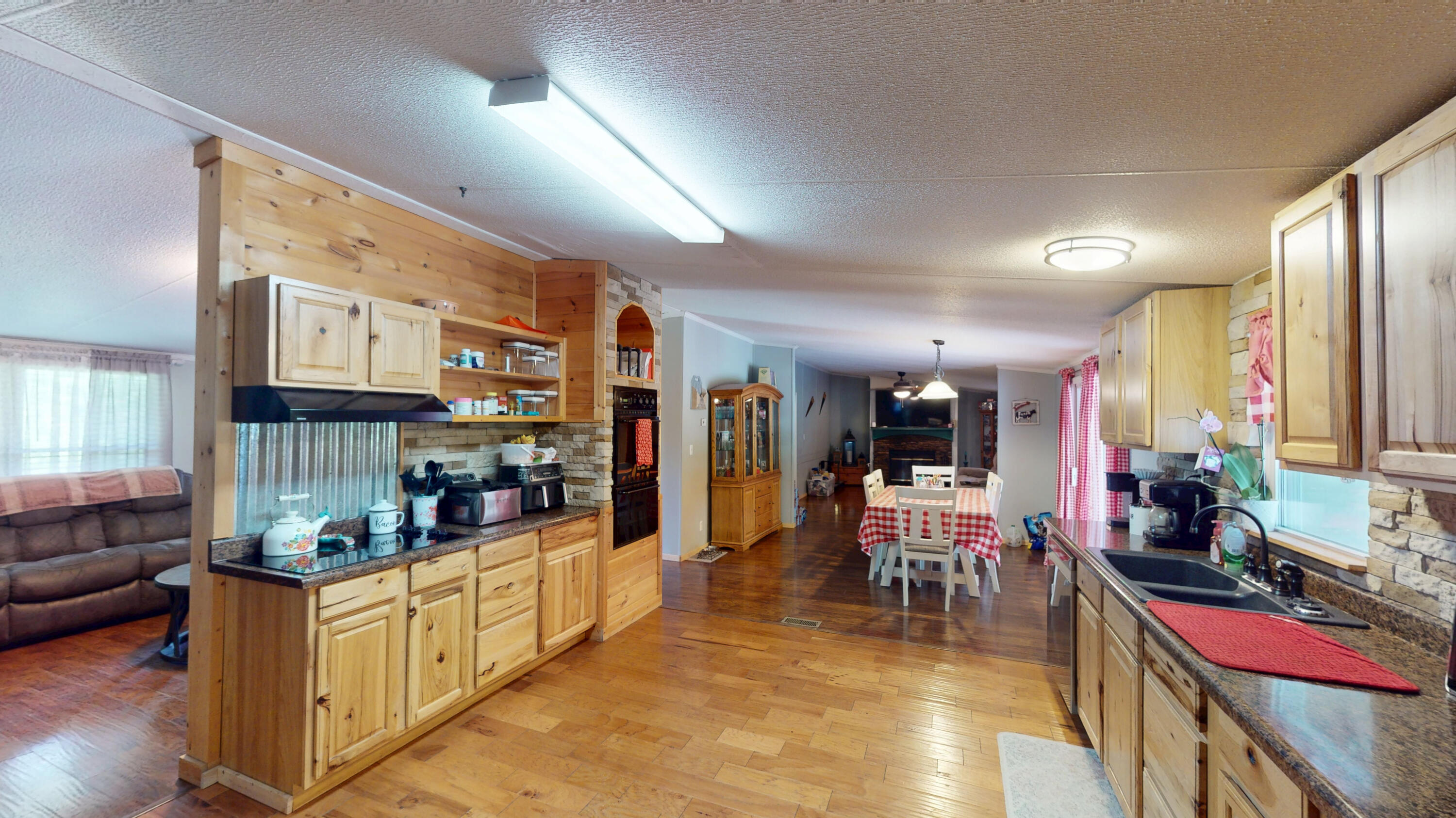 1262 Tom Garrison Road Property Photo 8