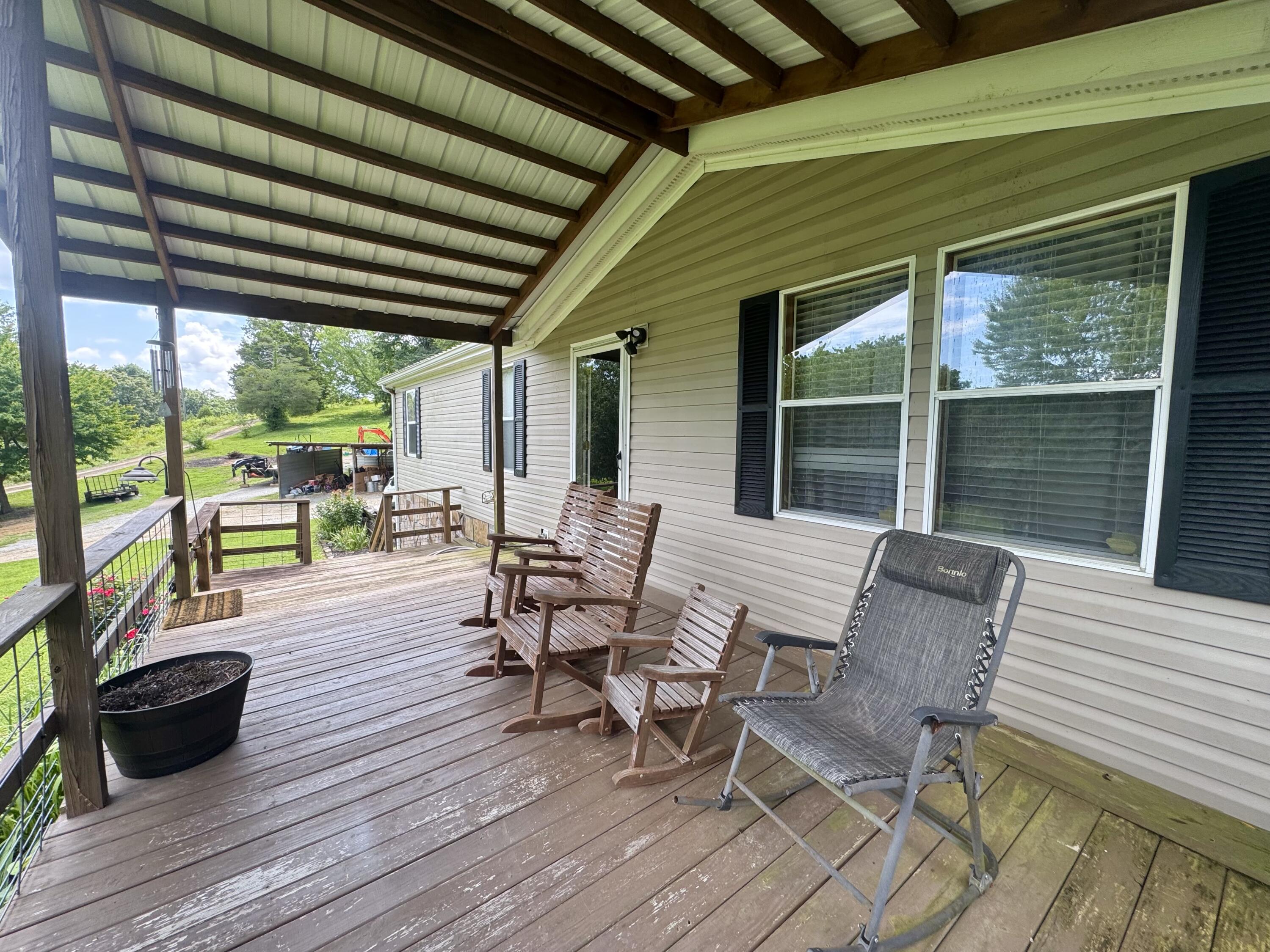 1262 Tom Garrison Road Property Photo 27
