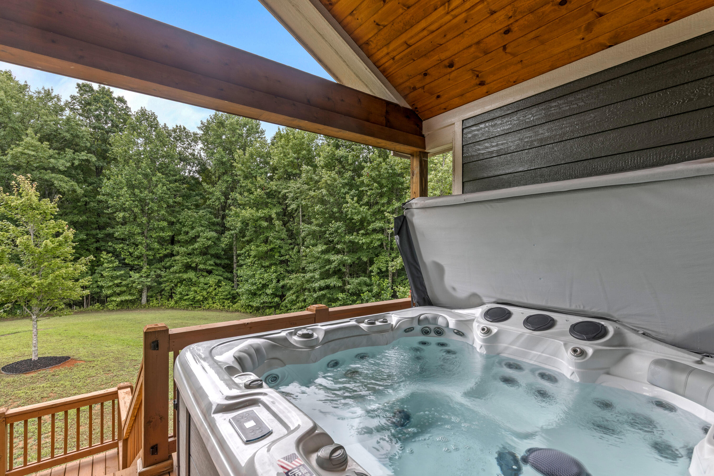 636 Raulston Falls Road Property Photo 1