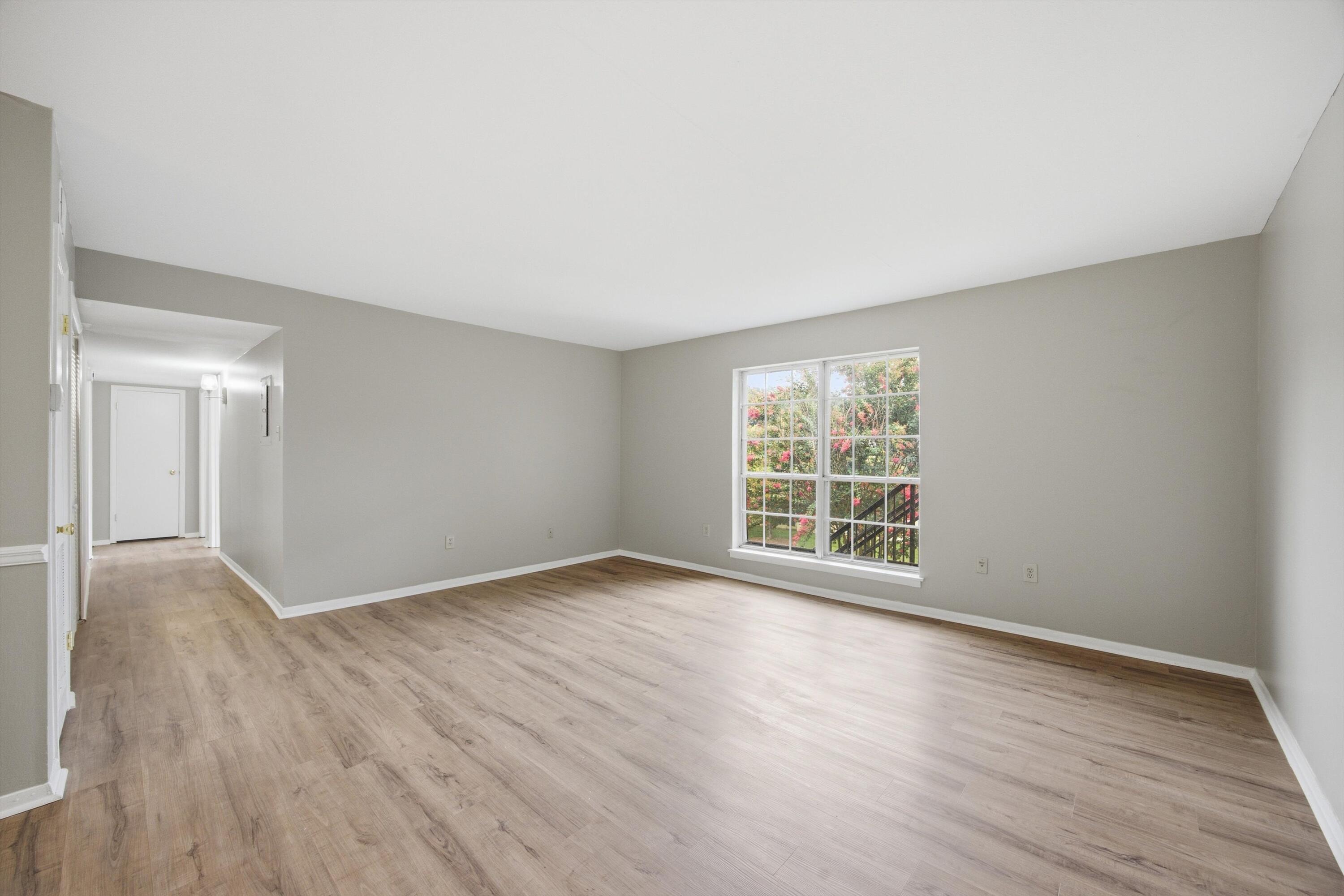 900 Mountain Creek Road Property Photo 1
