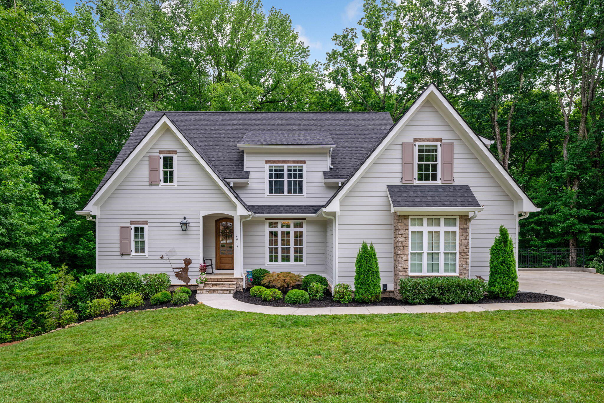 4073 Windtree Drive Property Photo 1