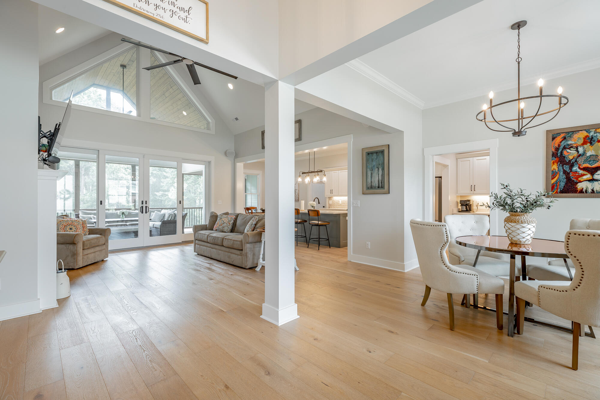 12071 Herrington Way Property Photo 6