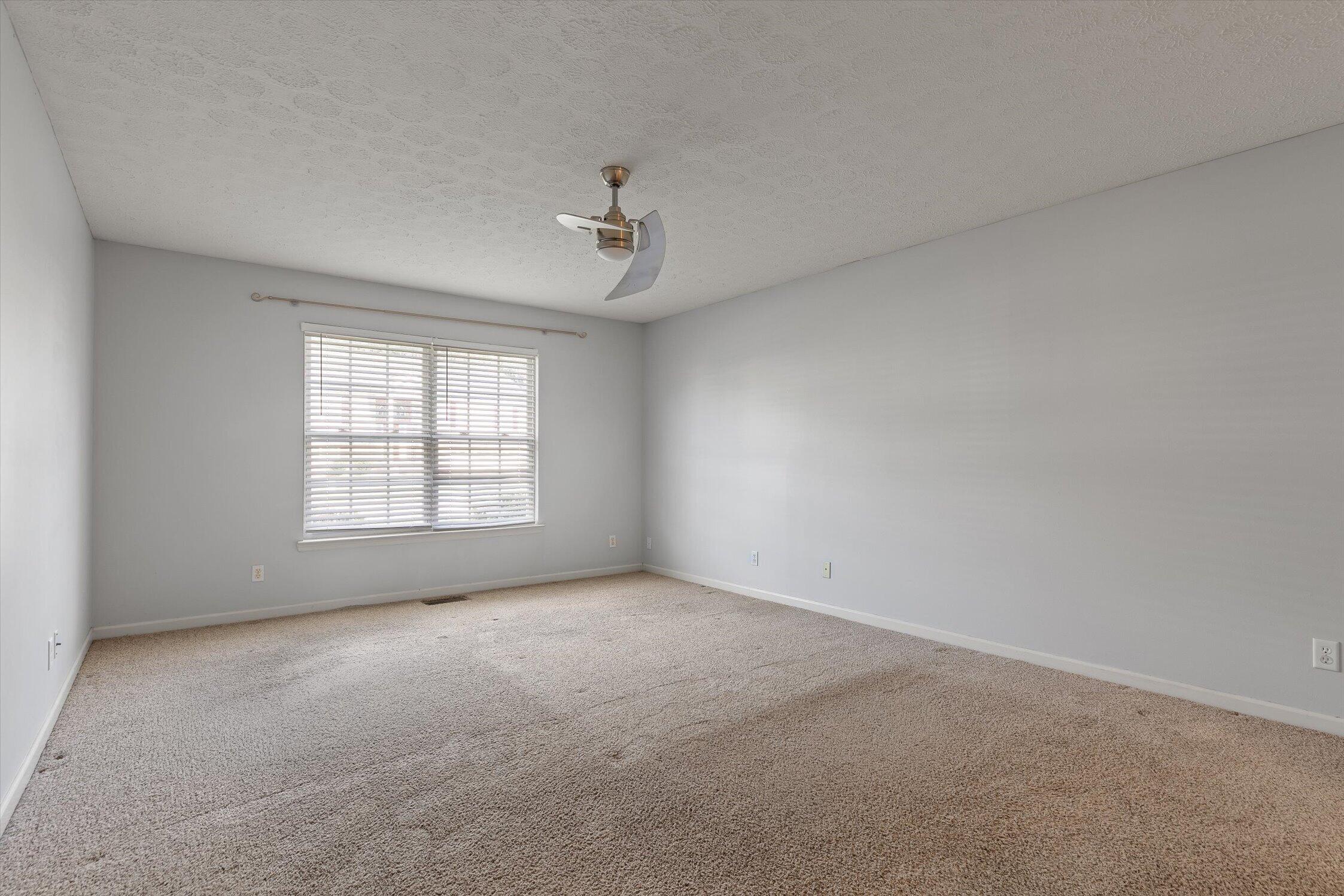 6955 Harvest Run Drive Property Photo 6