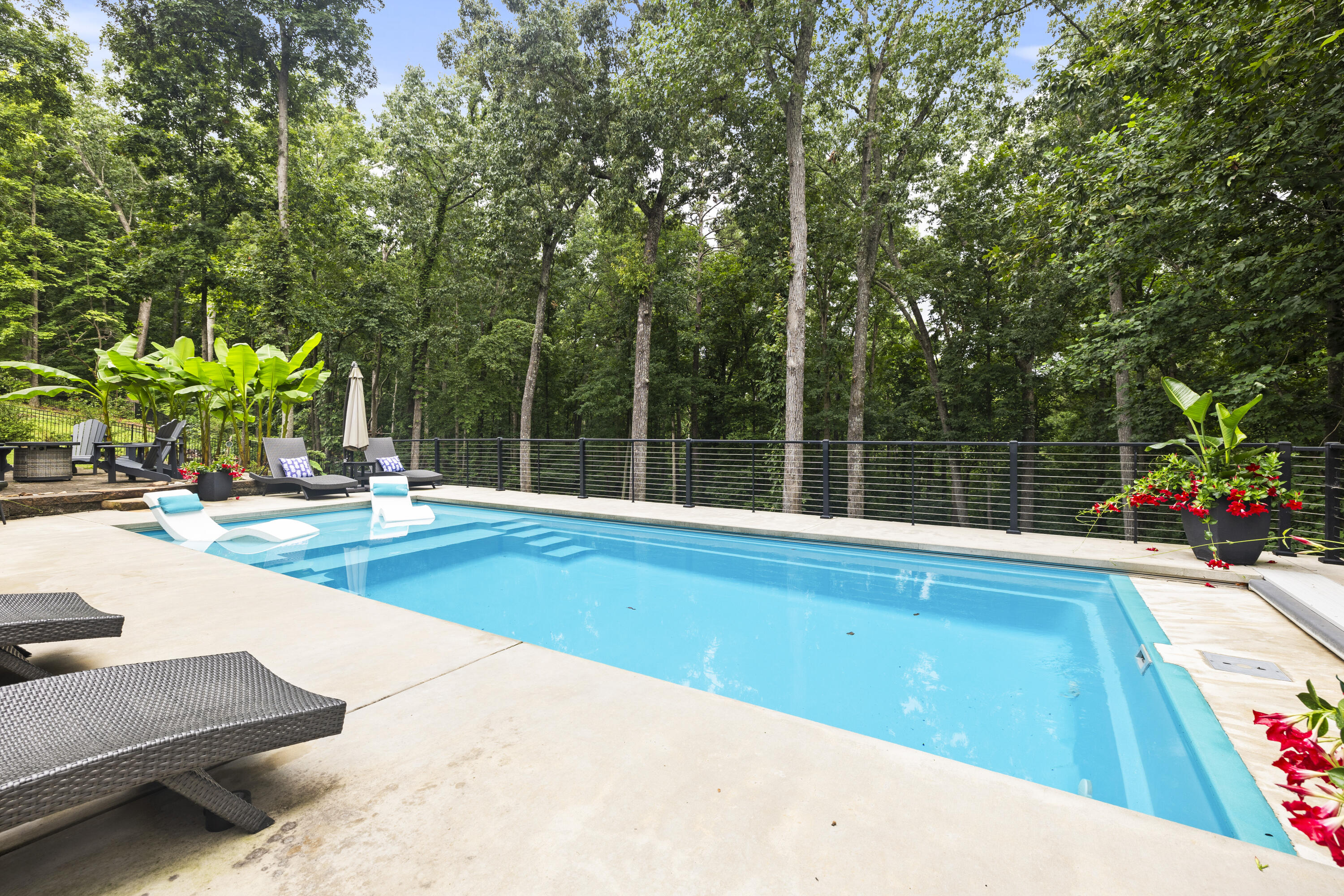 175 Grandview Point Property Photo 3
