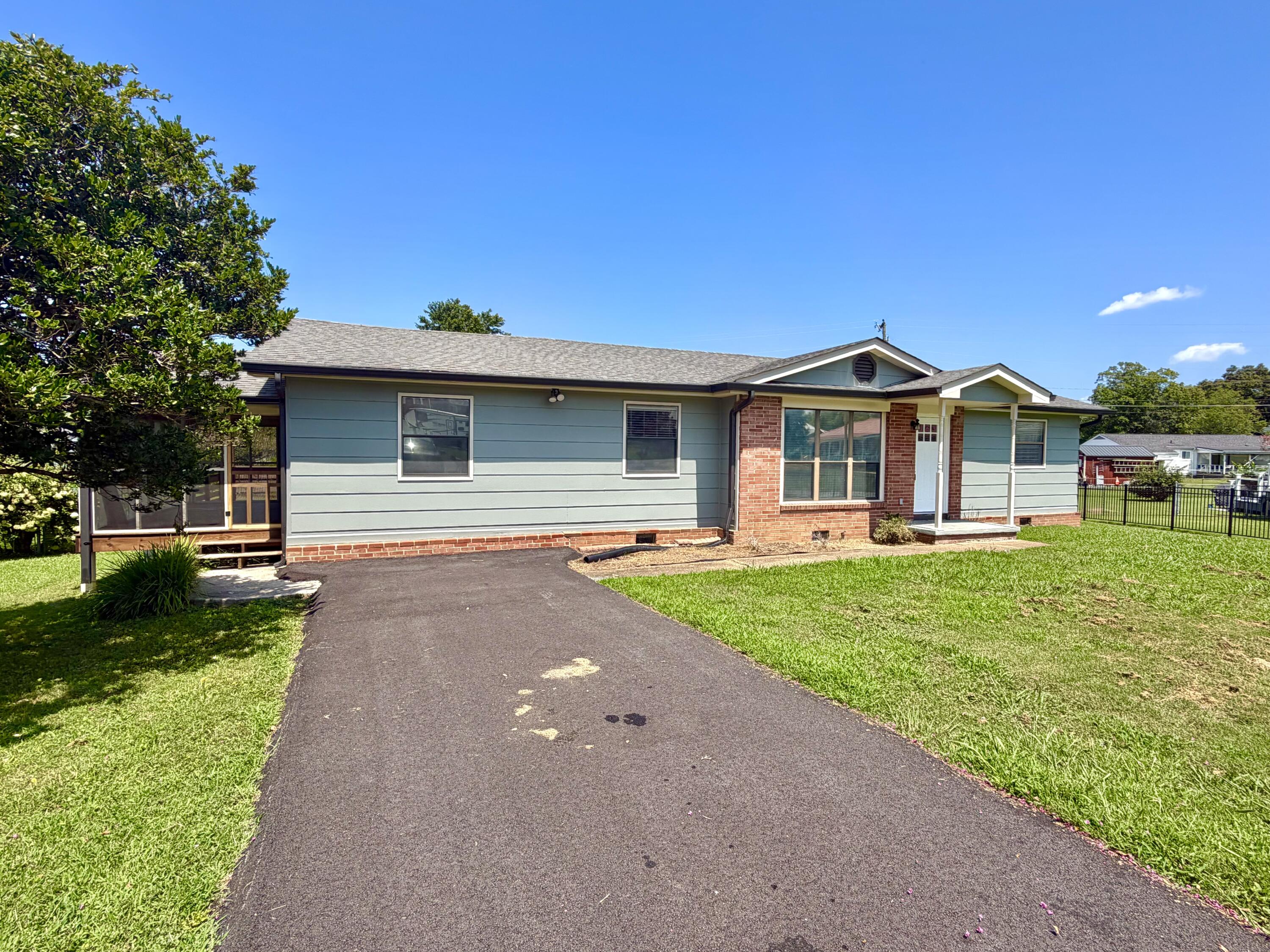 41 Rosemart Circle Property Photo 2