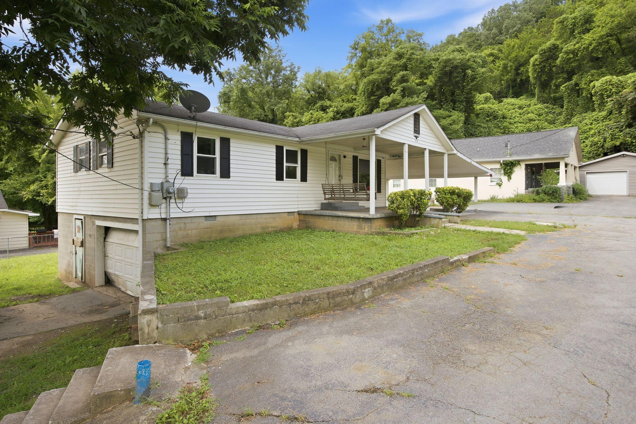 315 Hillsview Drive Property Photo 1