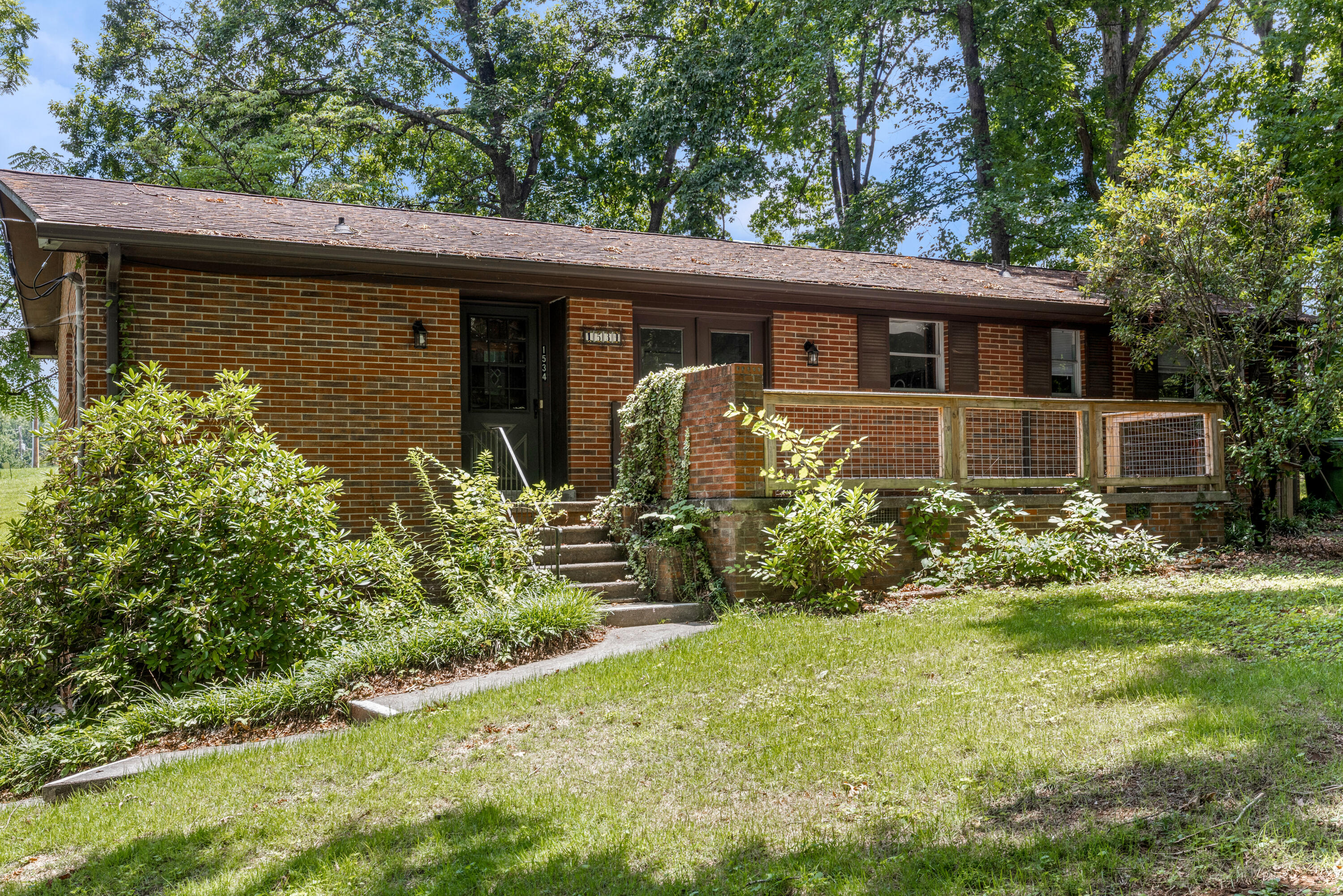 1534 Mcilvaine Drive Property Photo 1