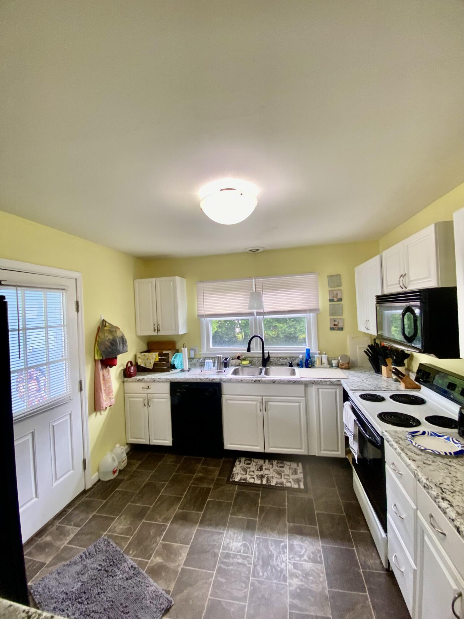 120 Howard Drive Property Photo 5