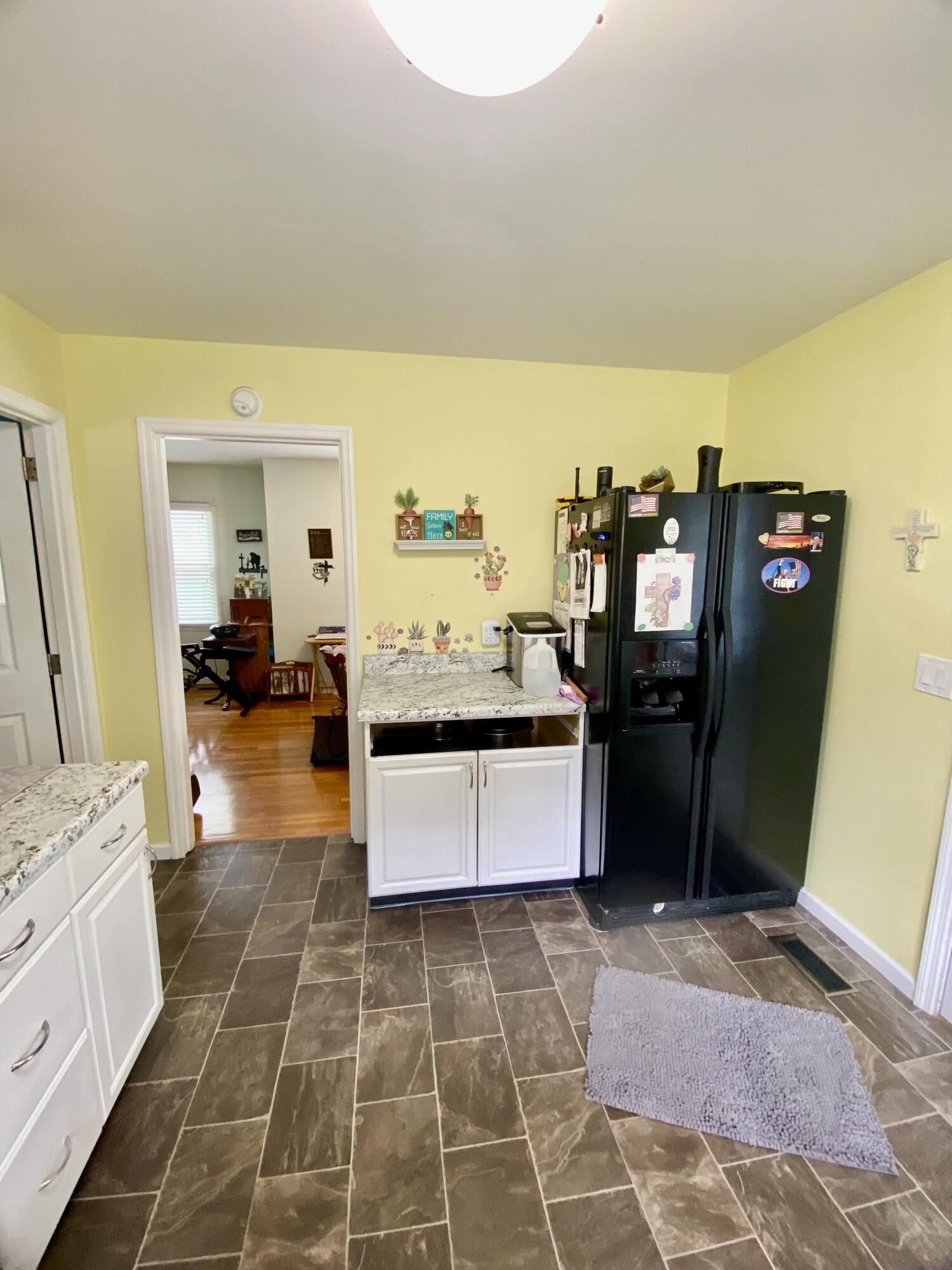 120 Howard Drive Property Photo 6