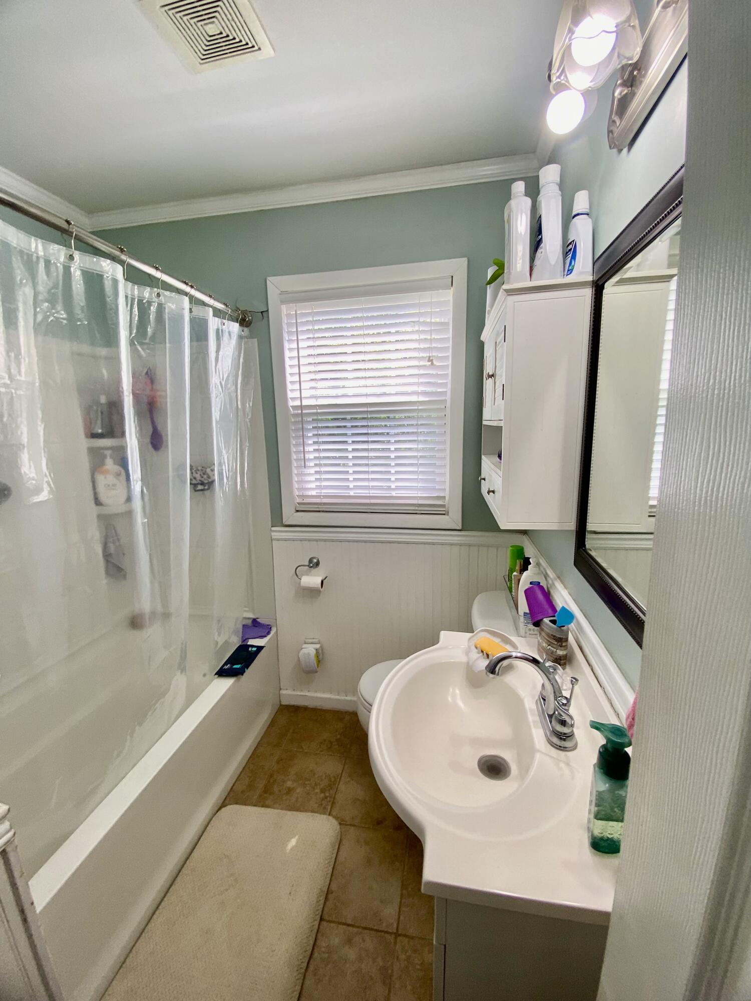 120 Howard Drive Property Photo 9