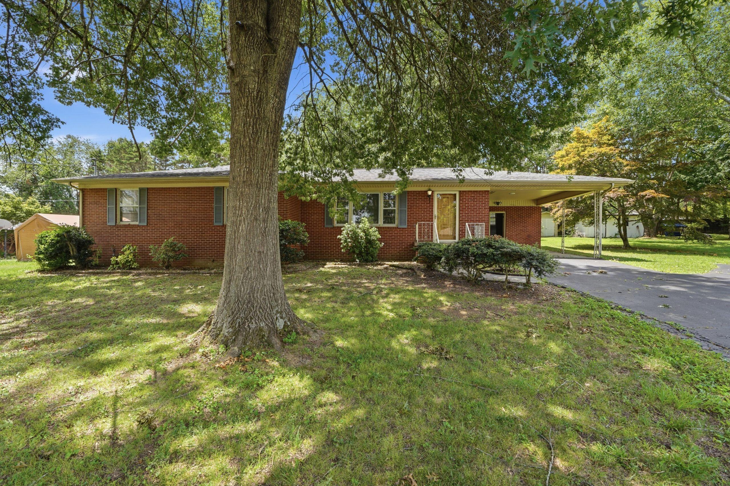 811 Sunset Avenue Property Photo 1