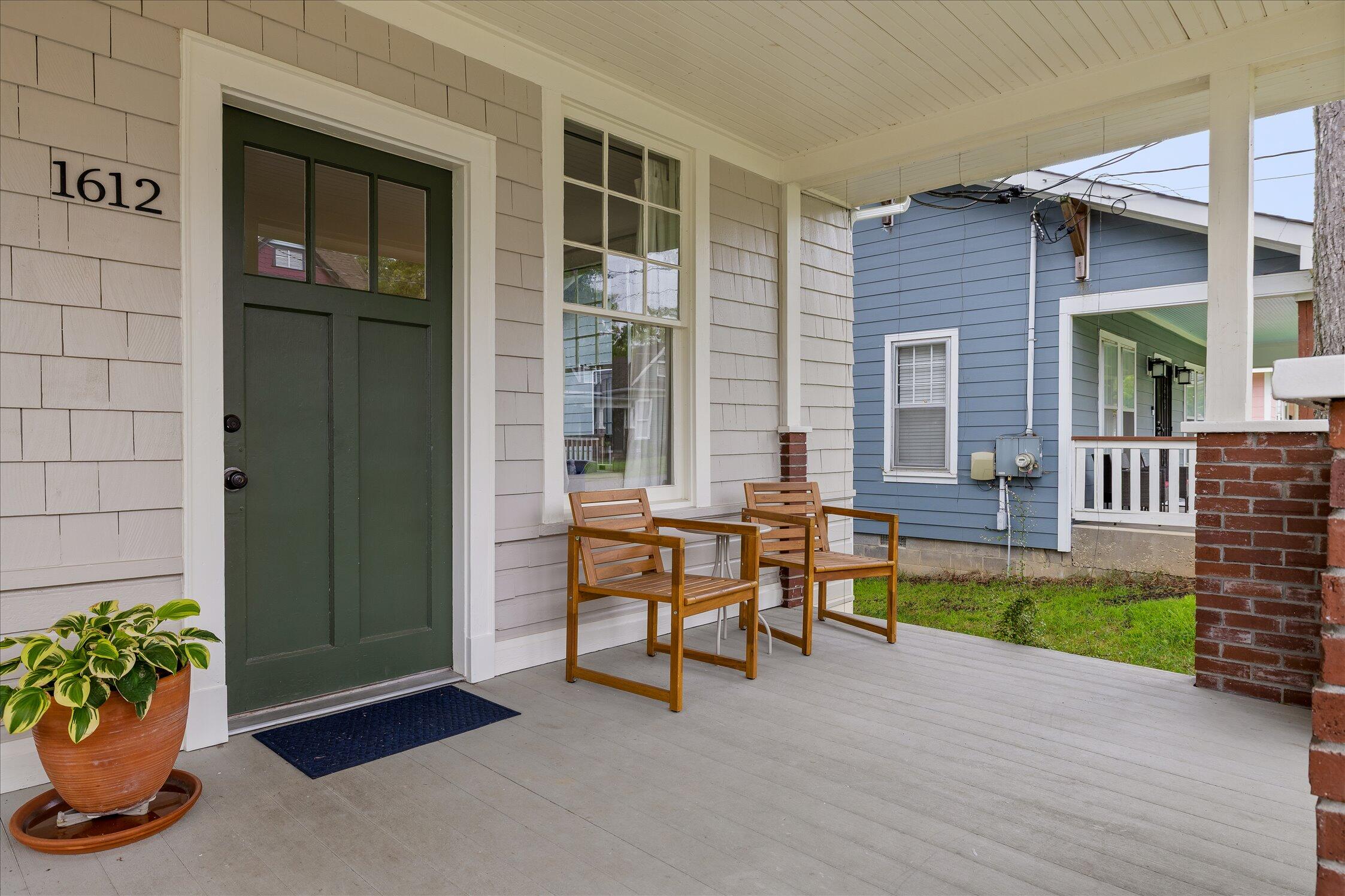 1612 Kirby Avenue Property Photo 3