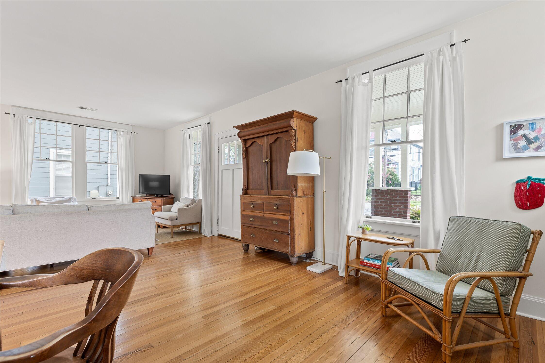 1612 Kirby Avenue Property Photo 8