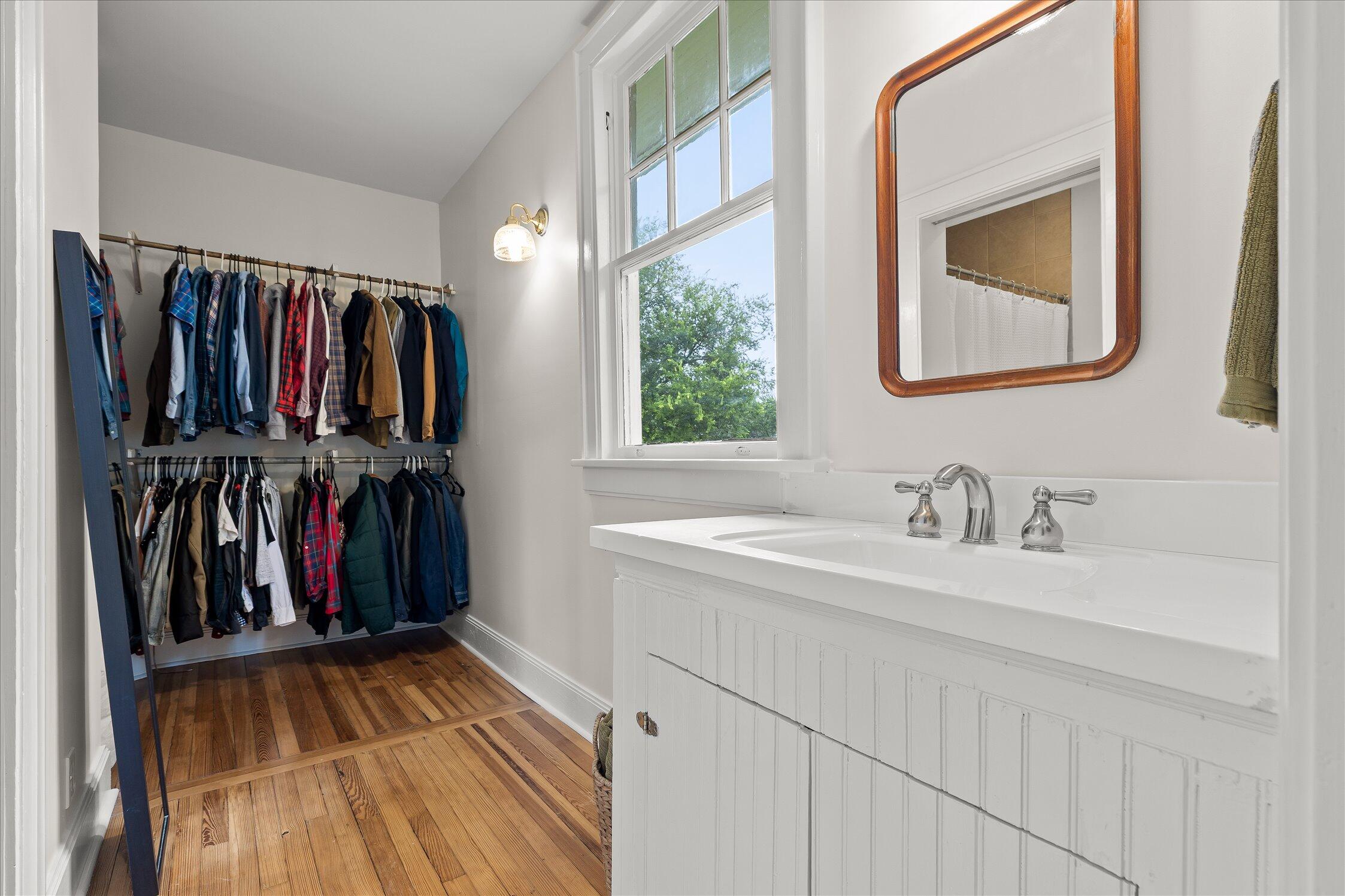 1612 Kirby Avenue Property Photo 11