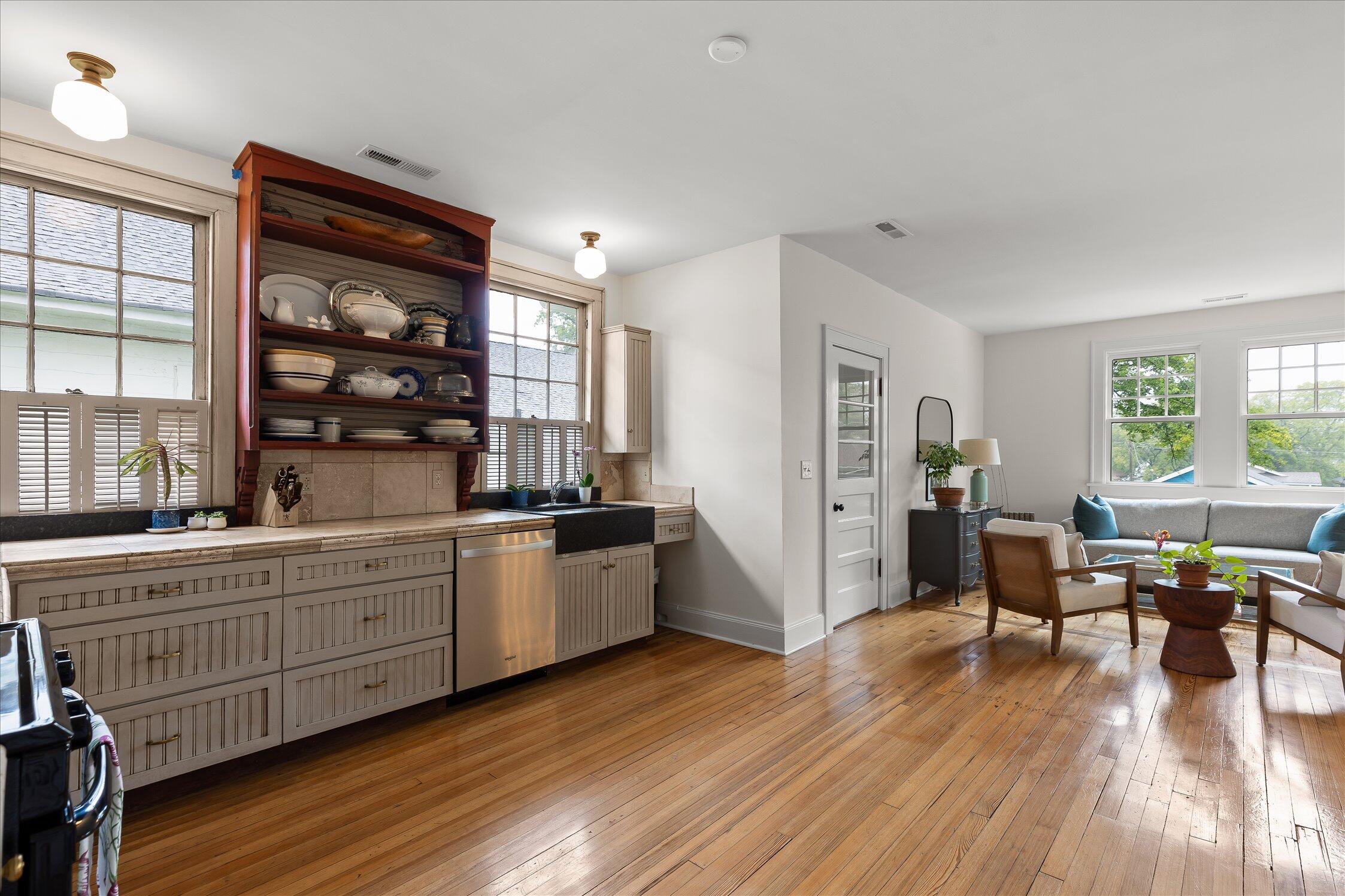 1612 Kirby Avenue Property Photo 15