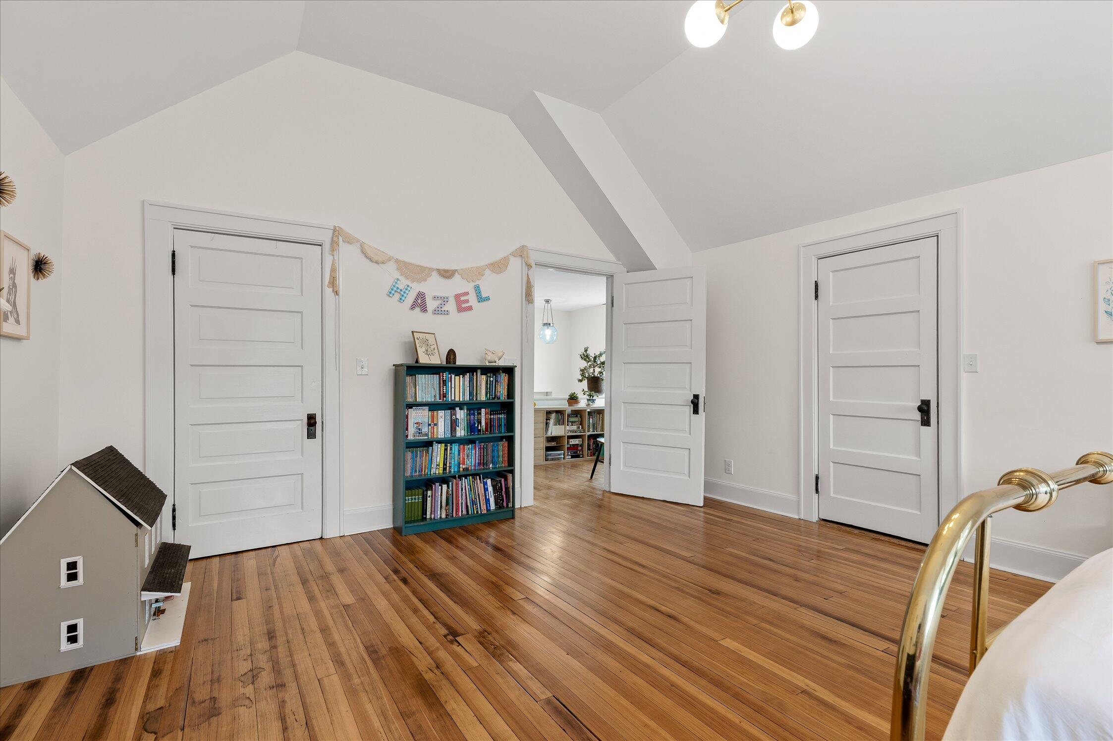 1612 Kirby Avenue Property Photo 28