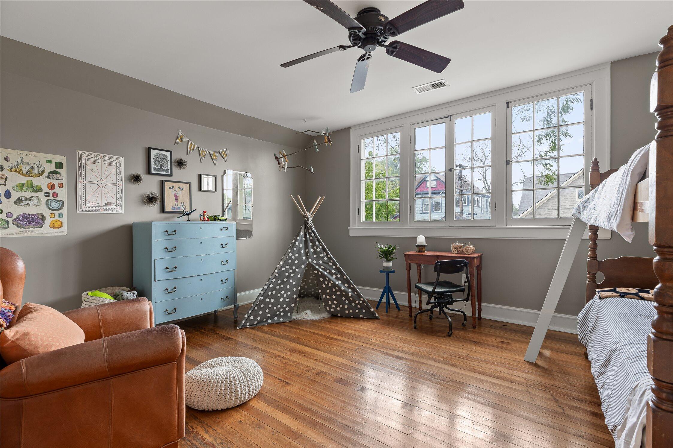 1612 Kirby Avenue Property Photo 29