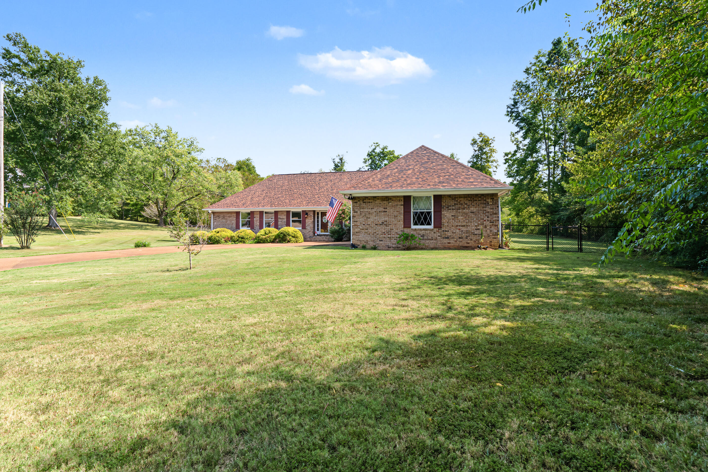 308 Pheasant Drive Property Photo 3