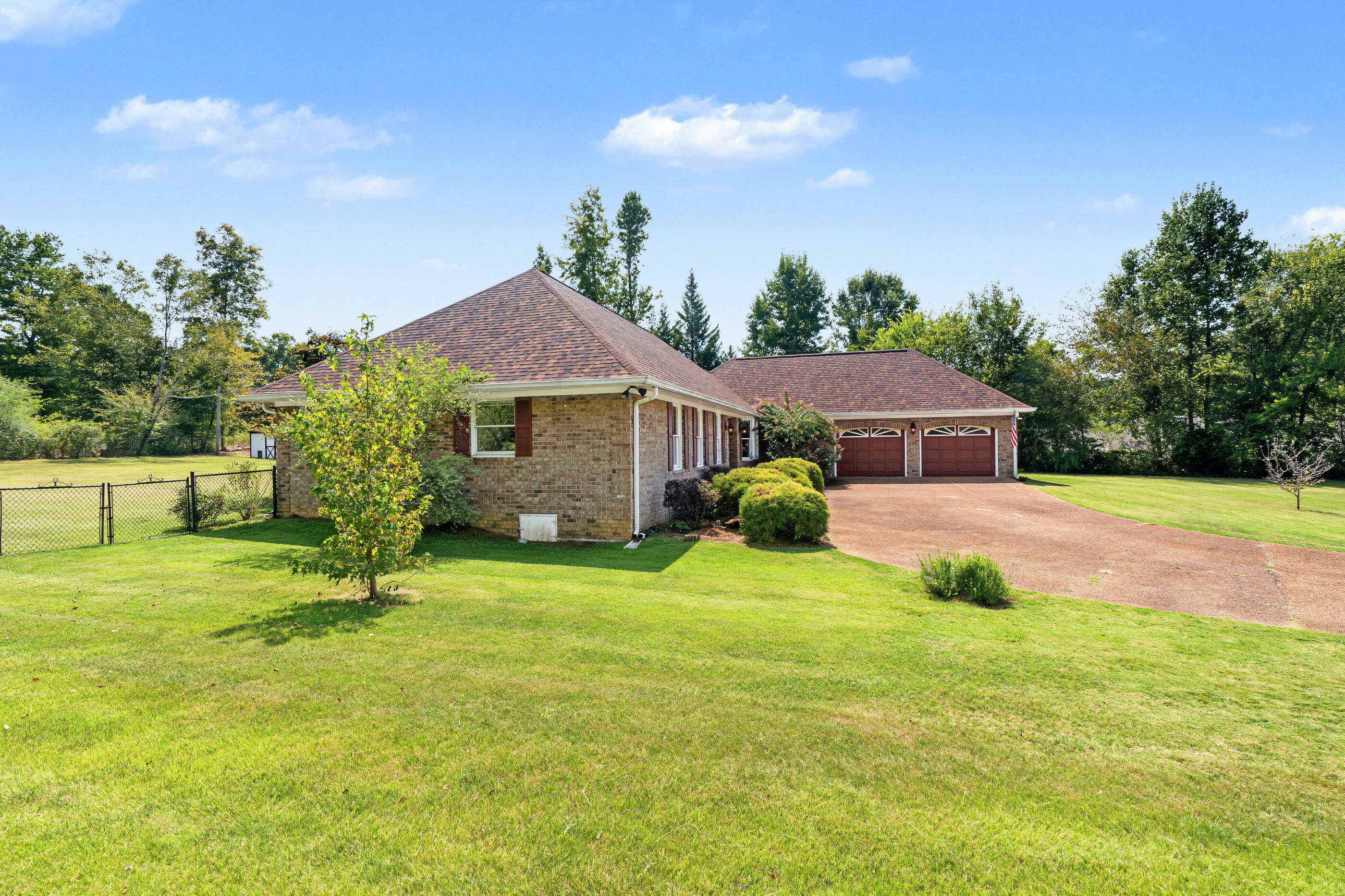 308 Pheasant Drive Property Photo 5